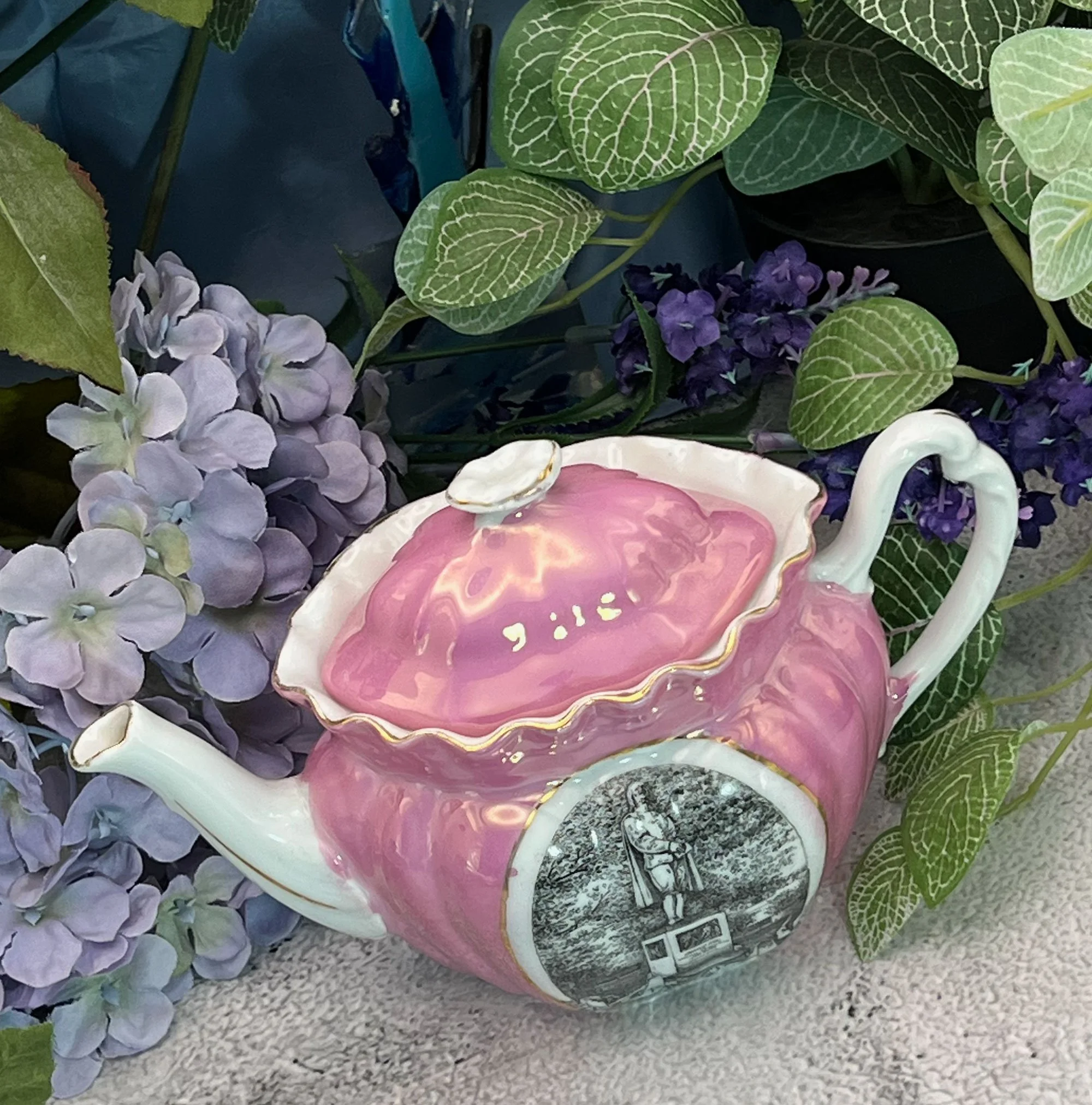 Bedford Souvenir Teapot