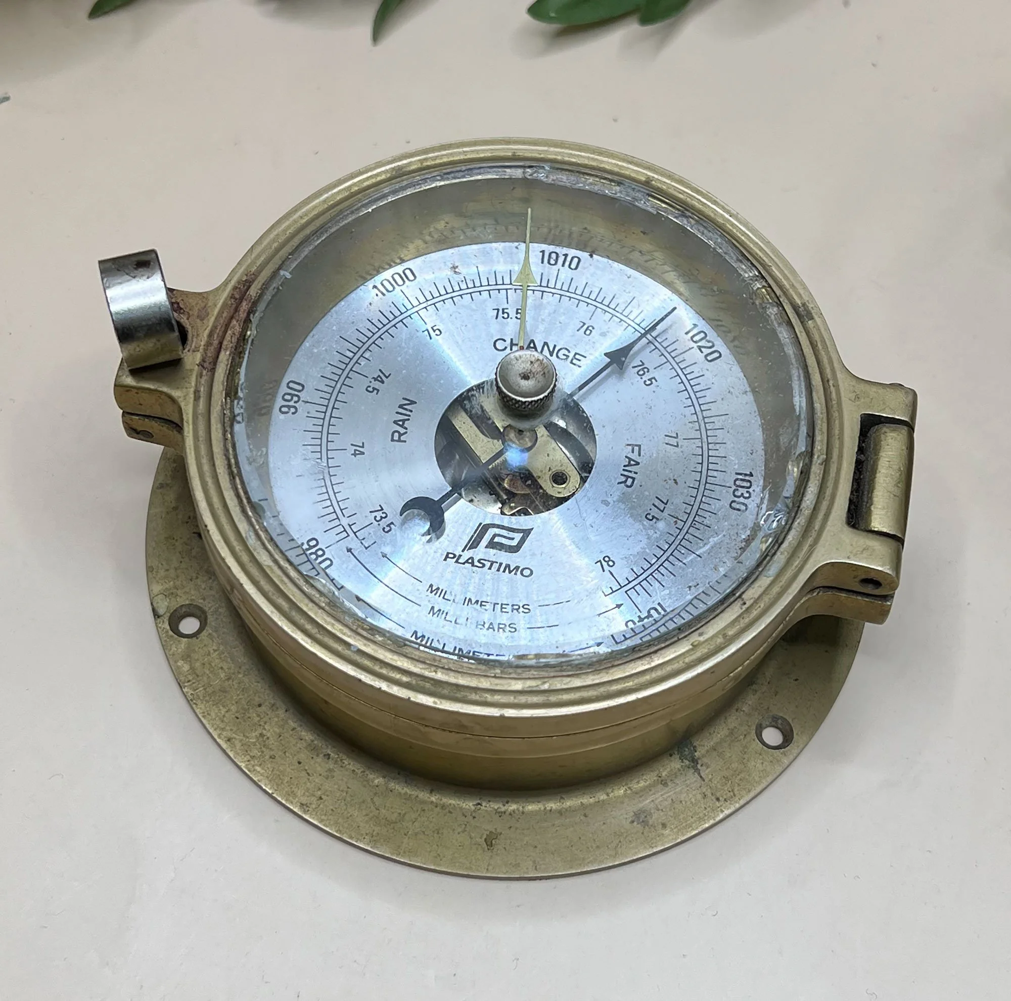 Plastimo, brass ship barometer