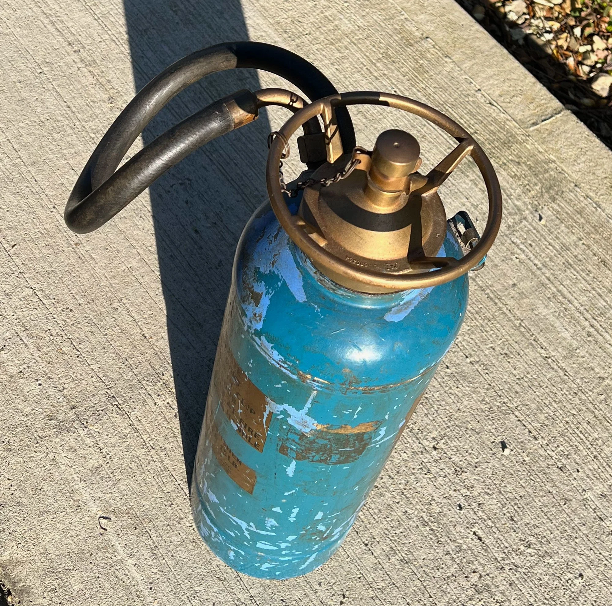 extinguisher2-pod75.jpg