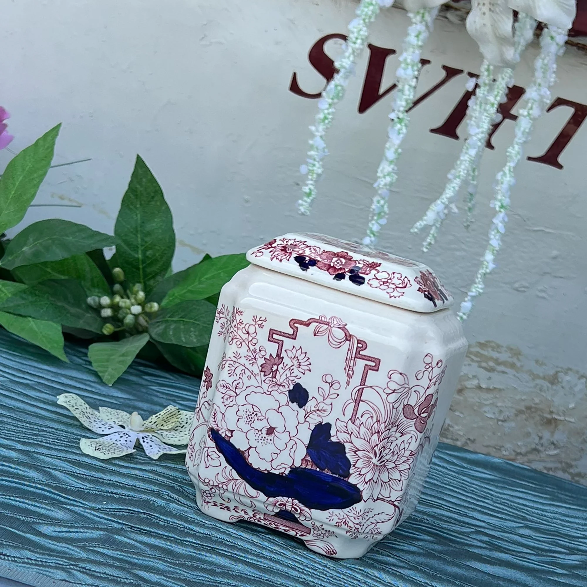 Mason's Tea Caddy