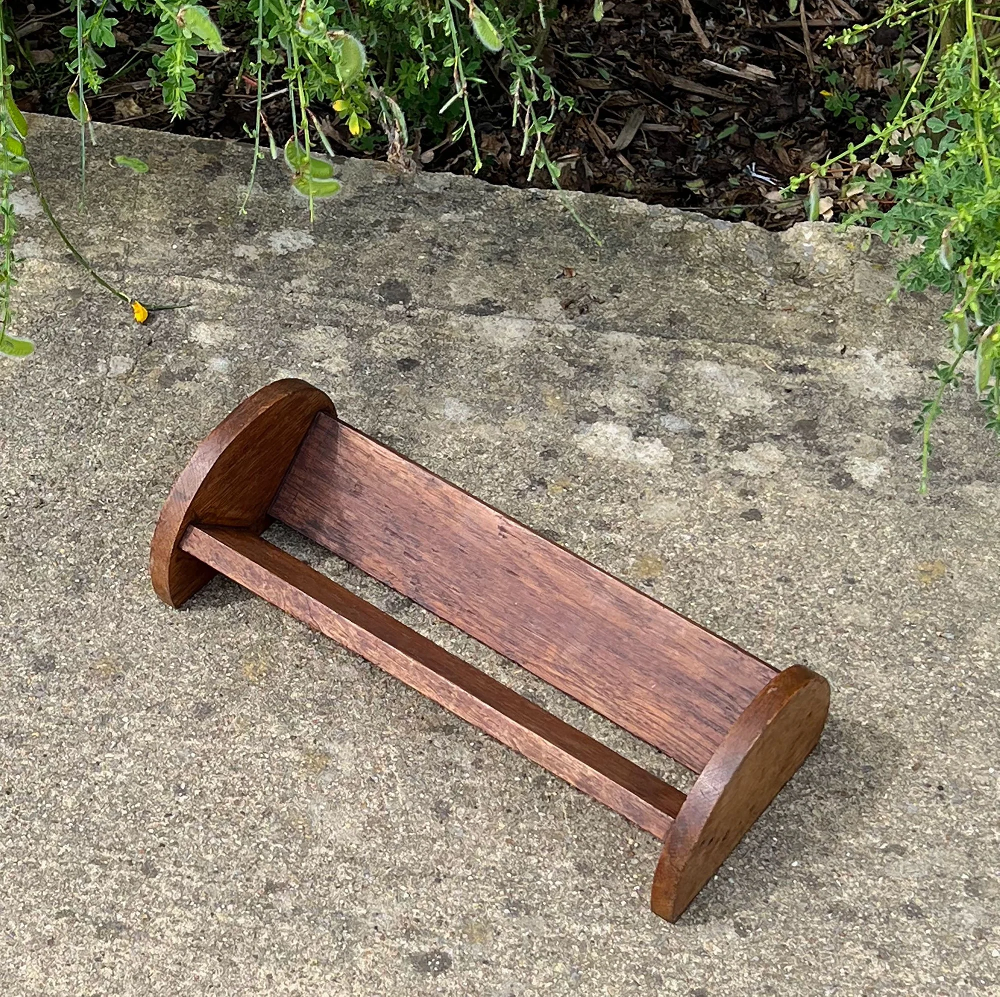 bookshelf.jpg