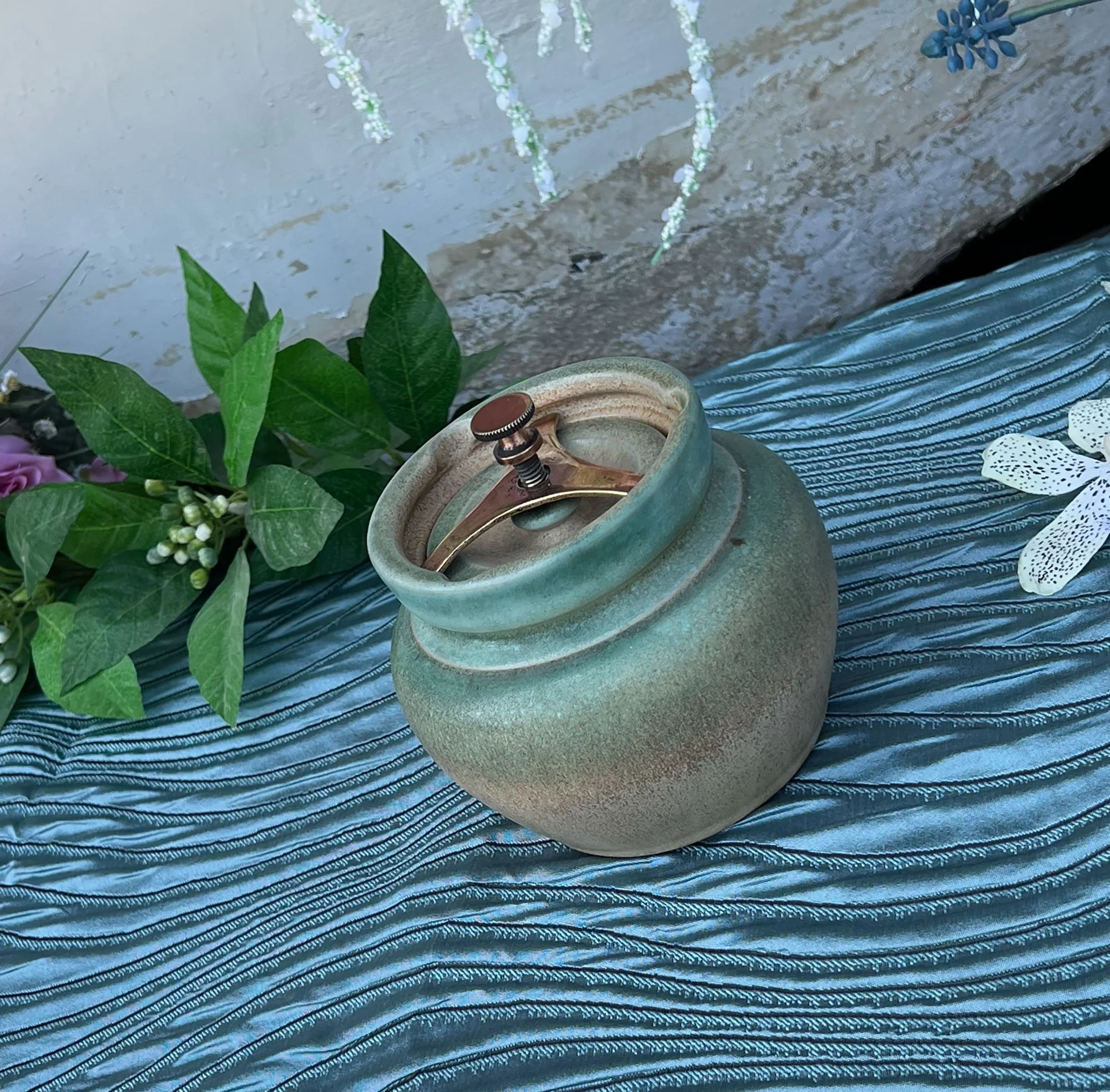 Aonian Tobacco Jar