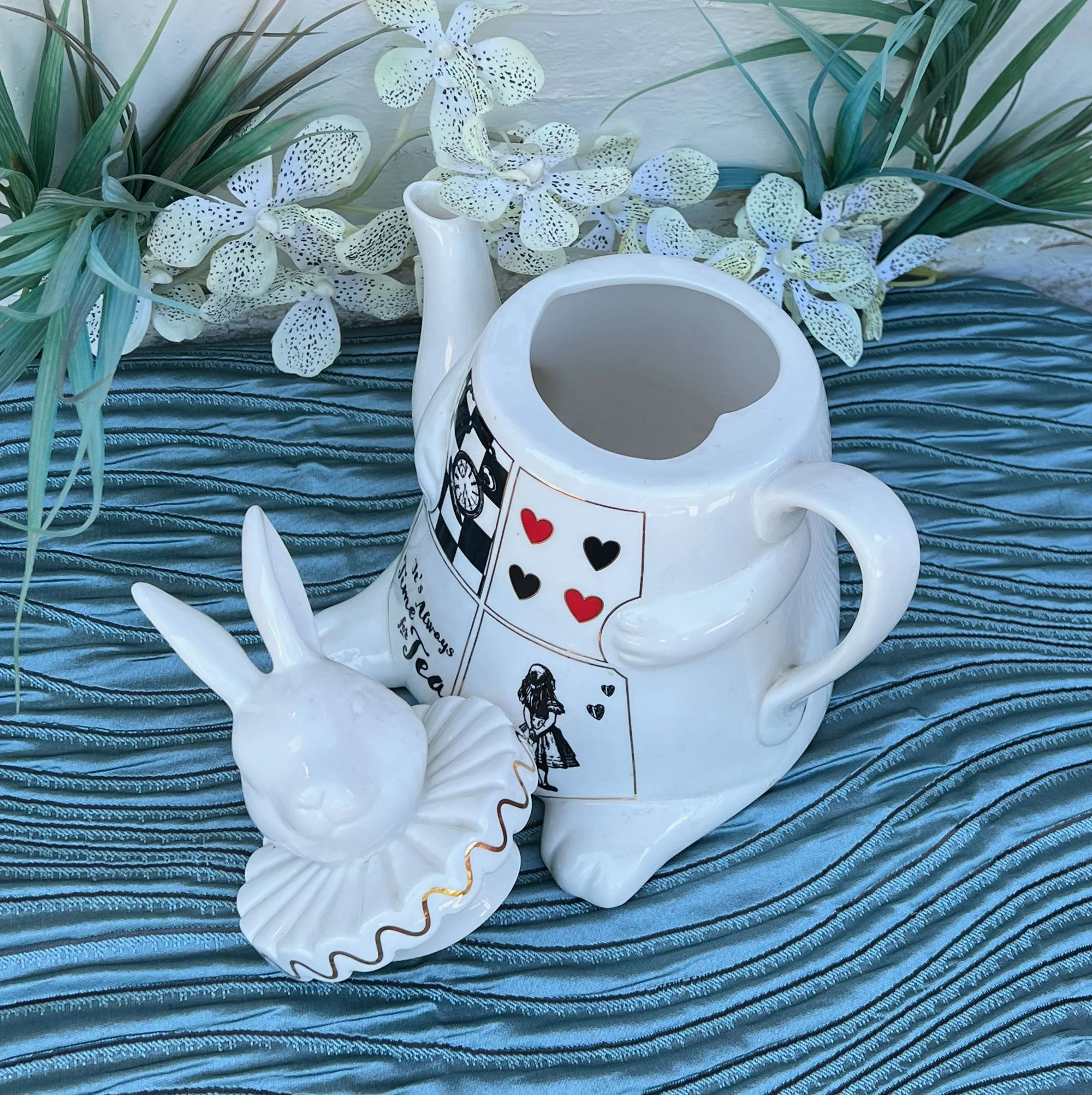 wonderland3-pod82.jpg