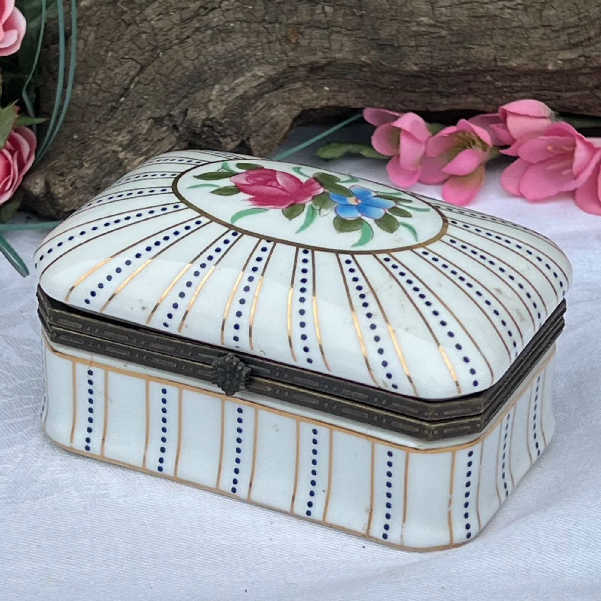 Pretty china trinket box