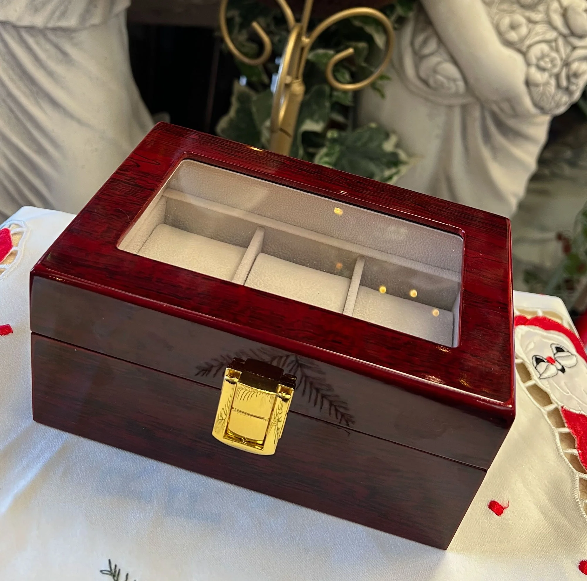 Watch display box