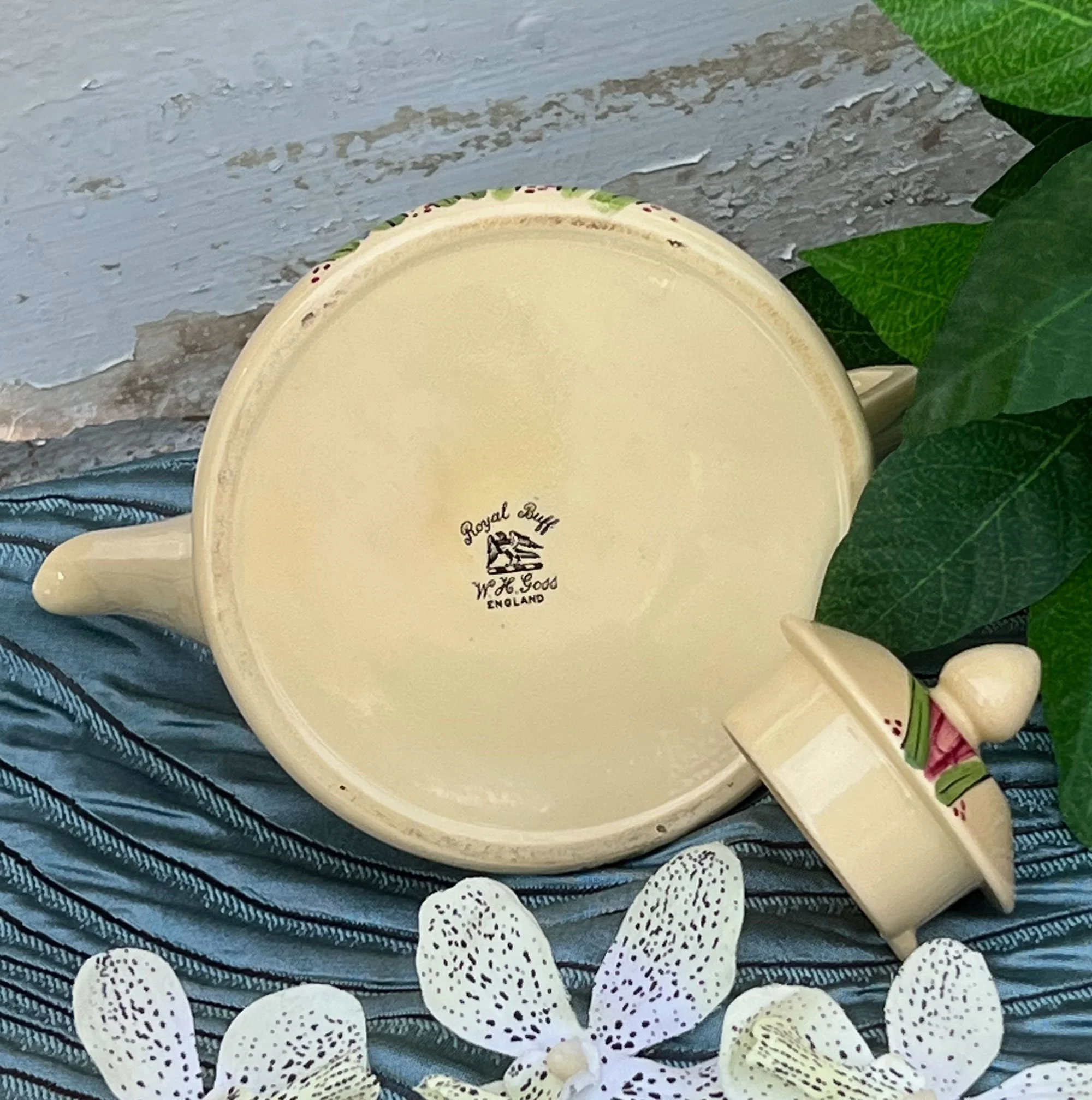 teapot3-pod105.jpg