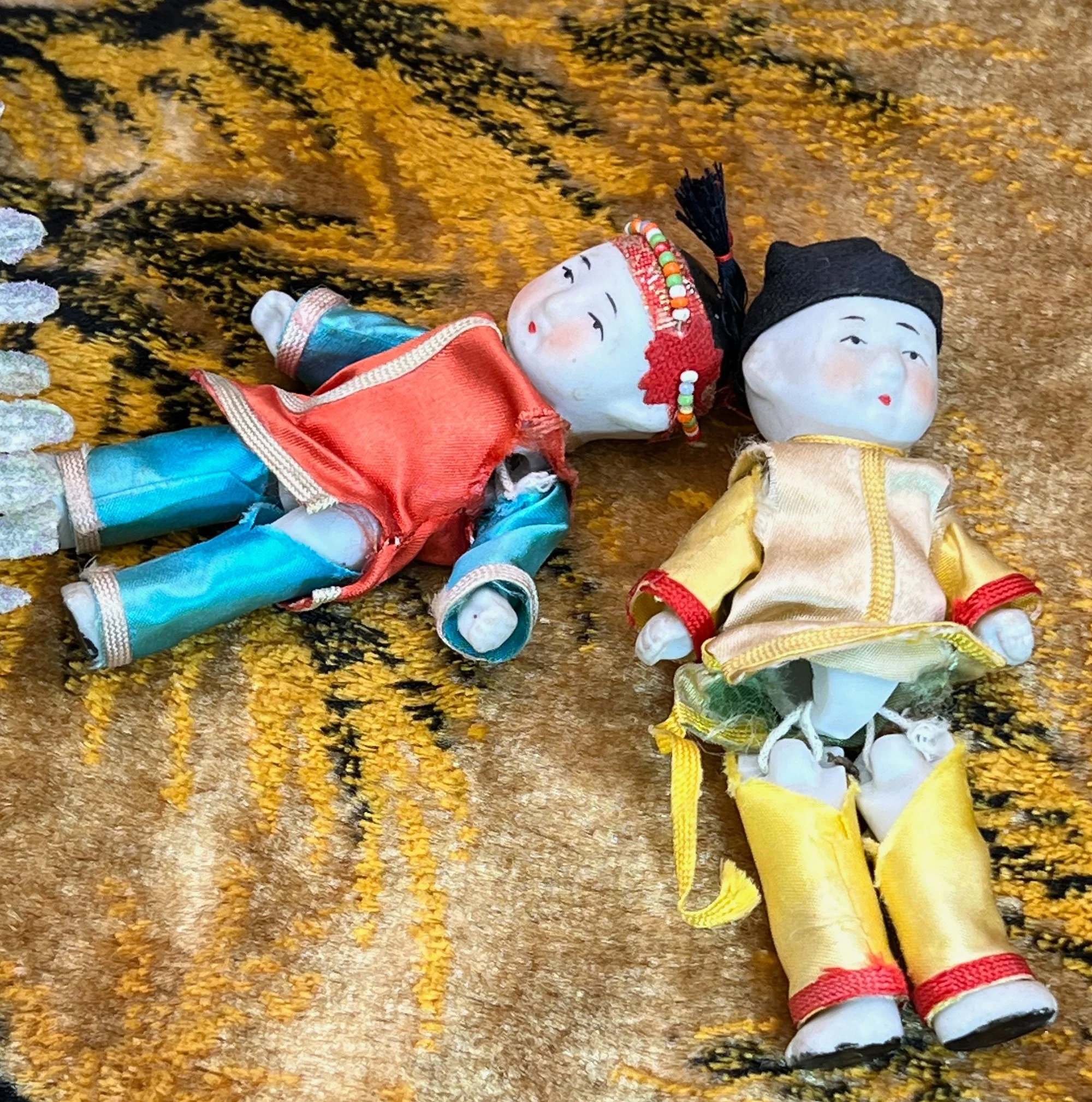 dolls3-pod88.jpg
