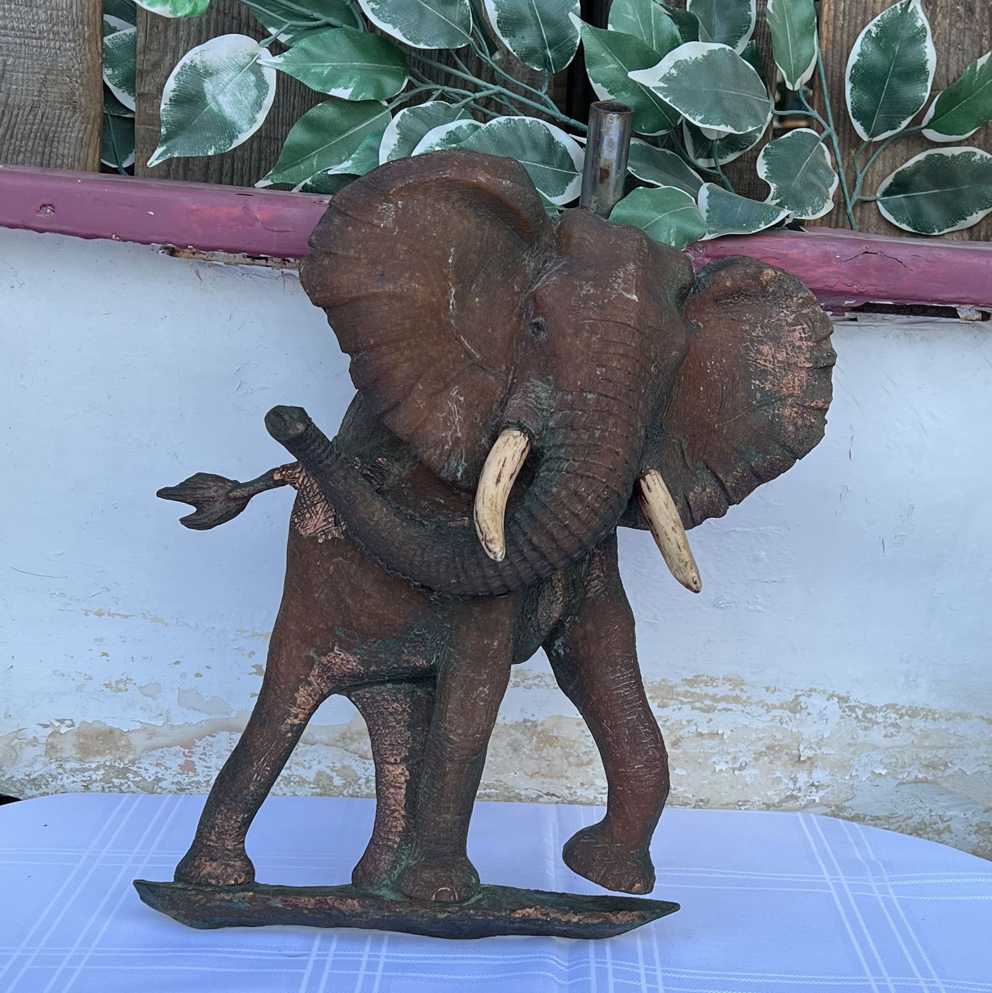 elephant1-pod27.jpg