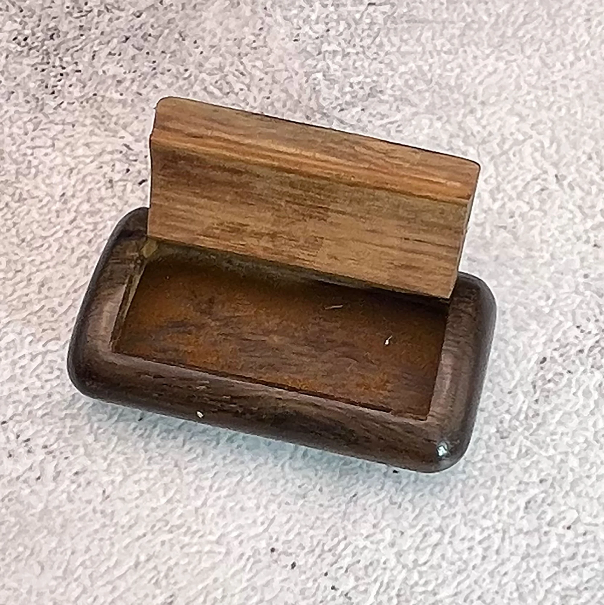 box2.jpg