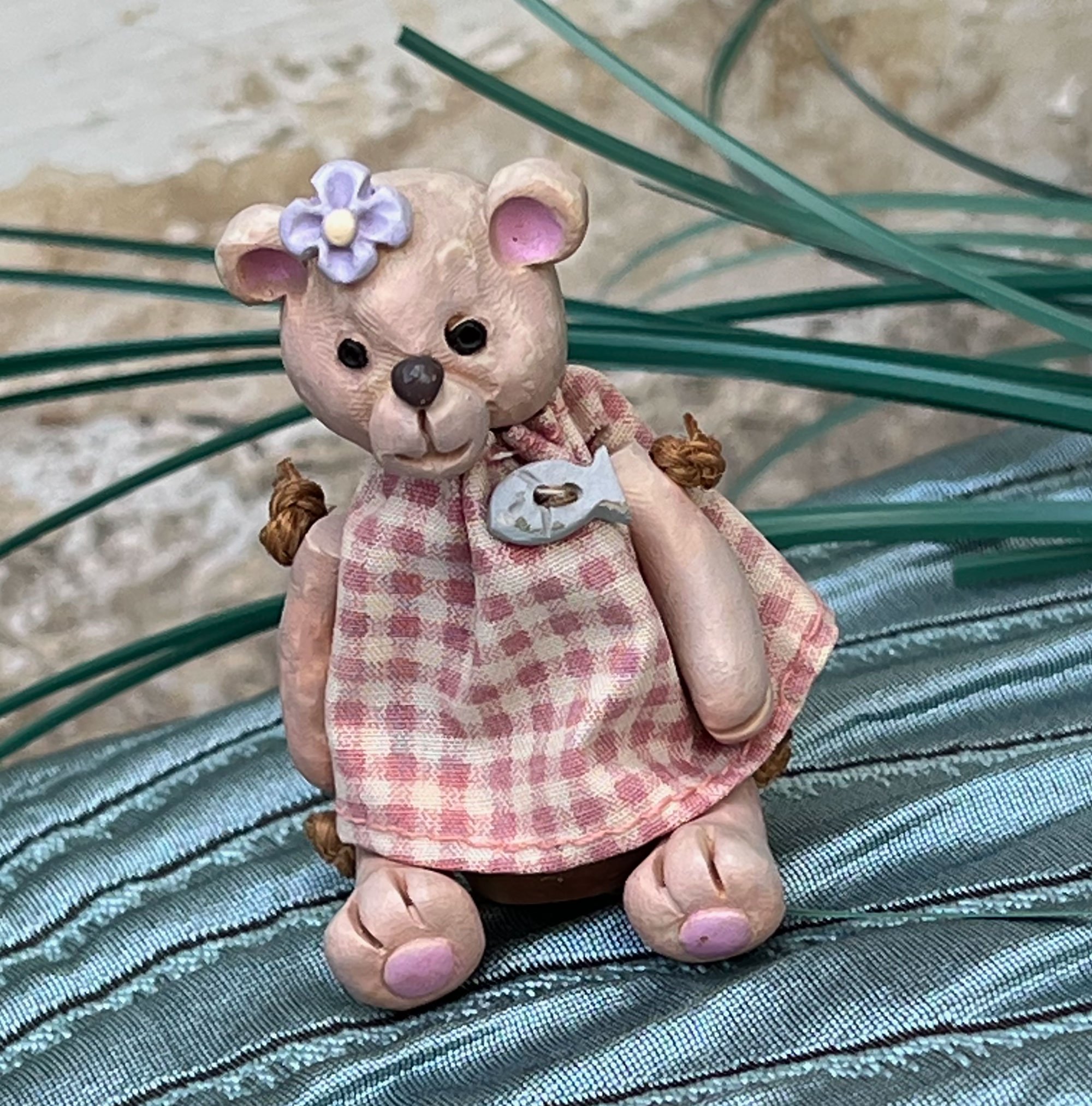 Russ Shelf Sitter Bear