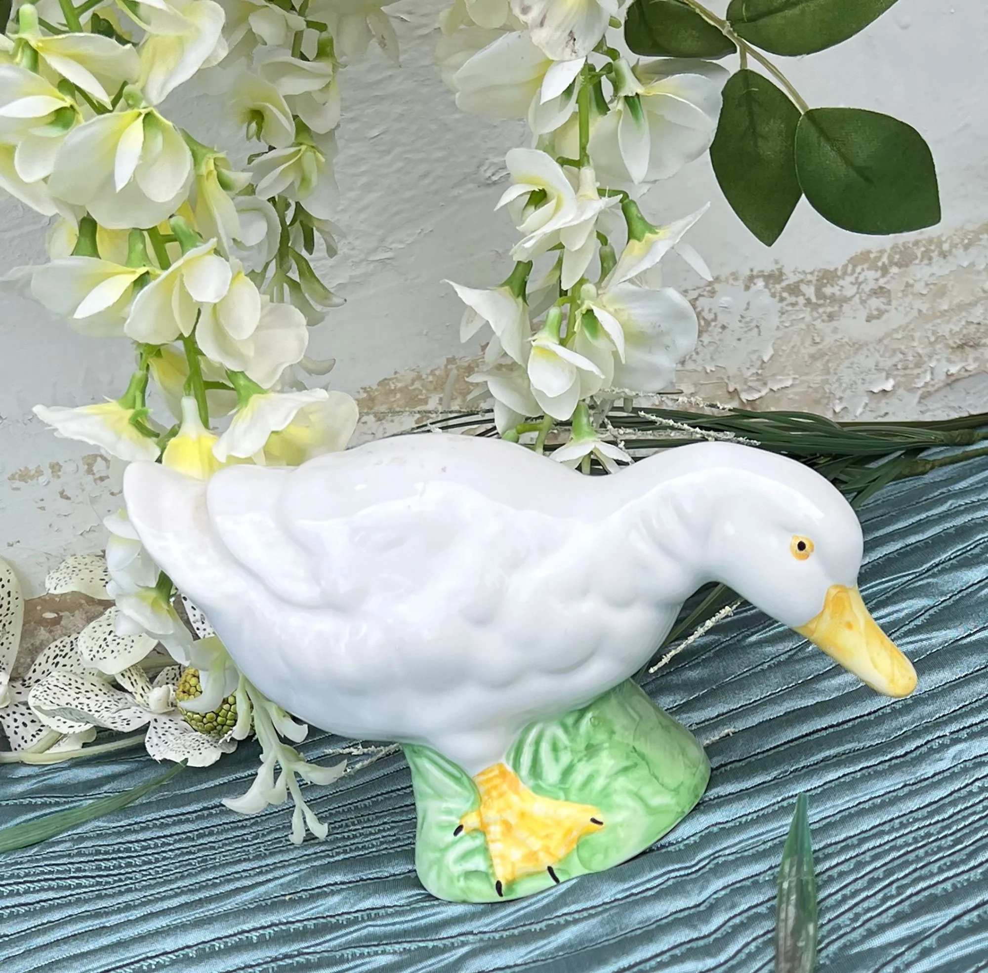 whiteduck1-pod64.jpg