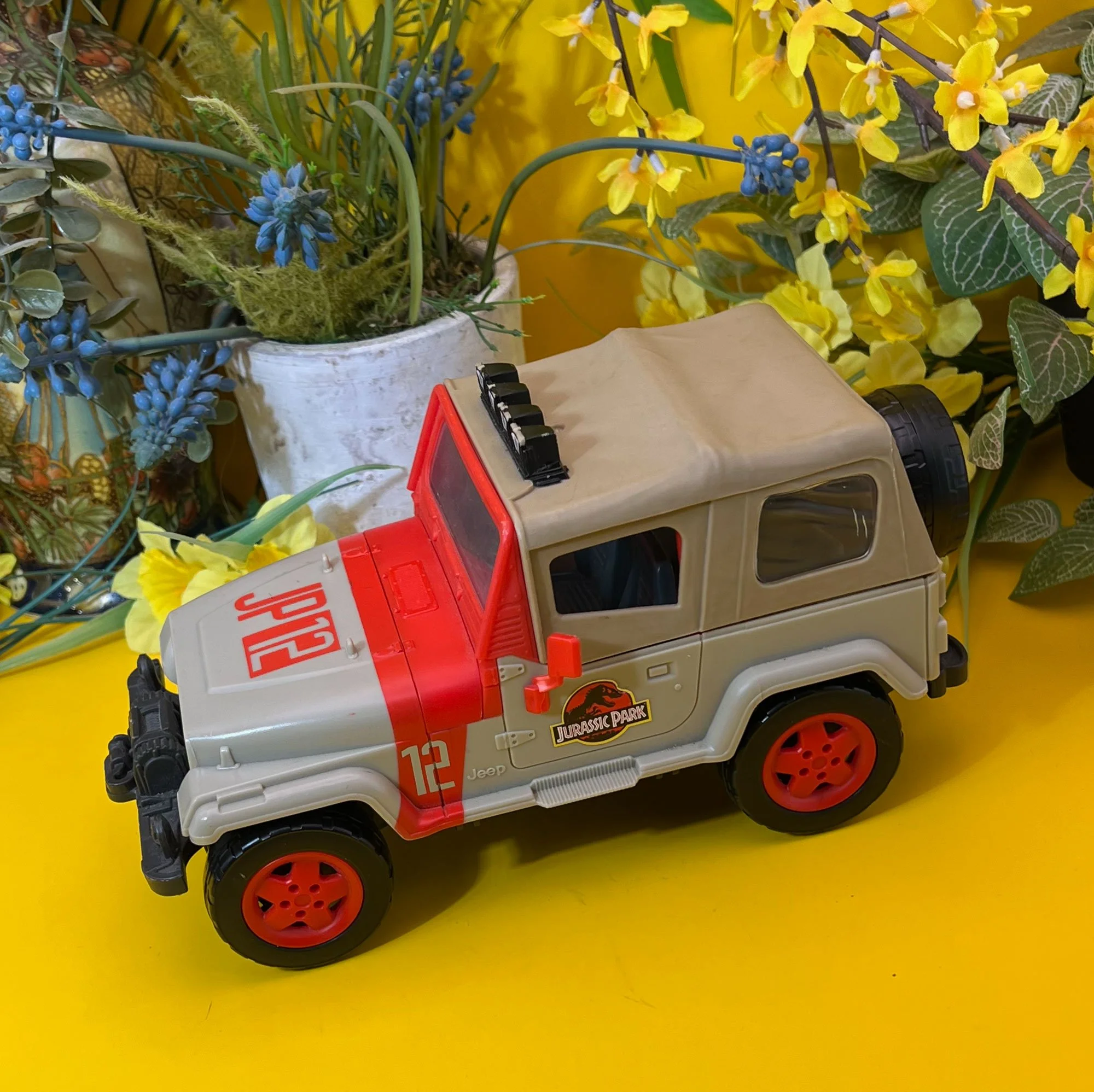 Jurassic Park Wrangler jeep