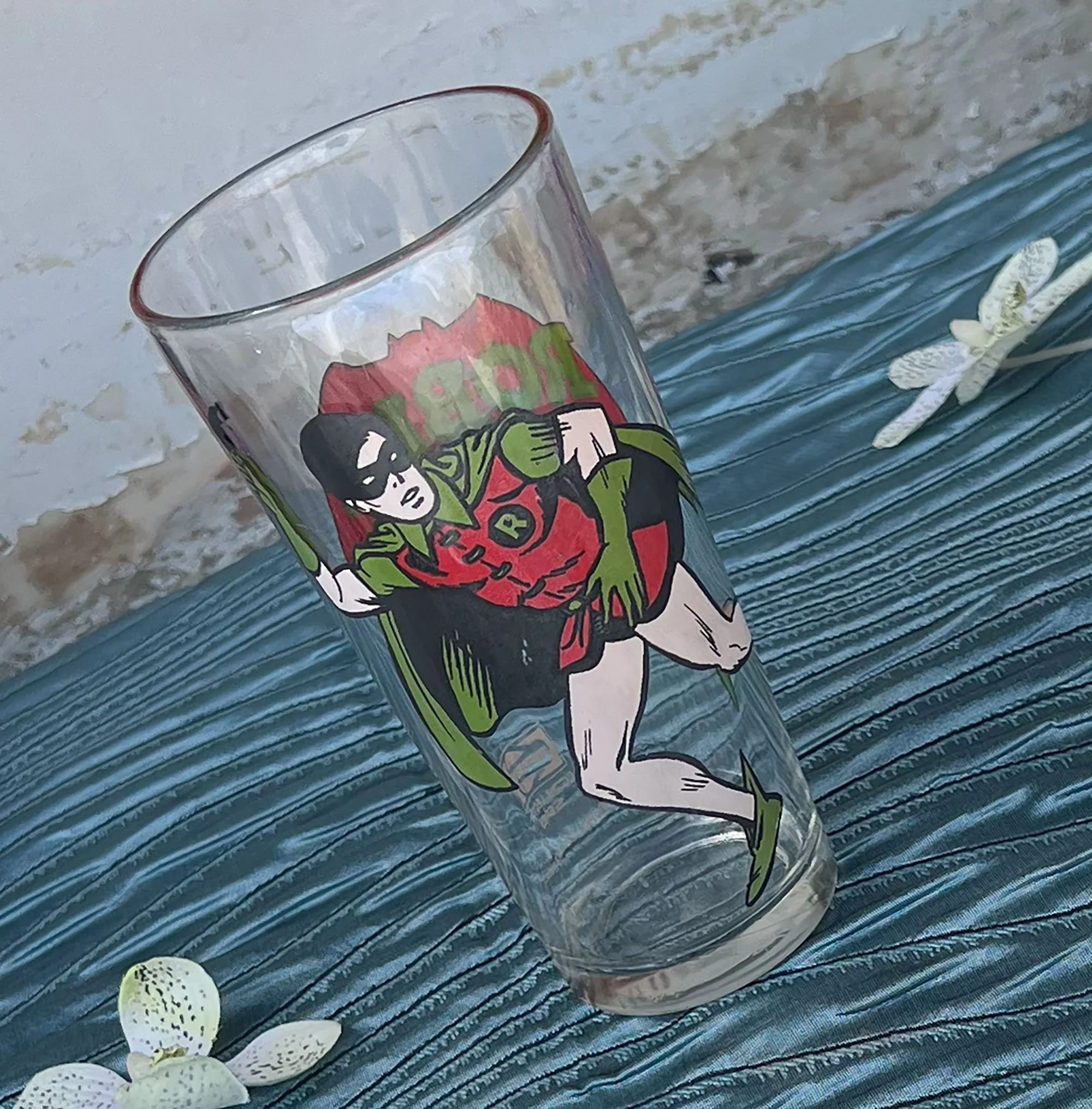 DC Comics Inc Robin glass