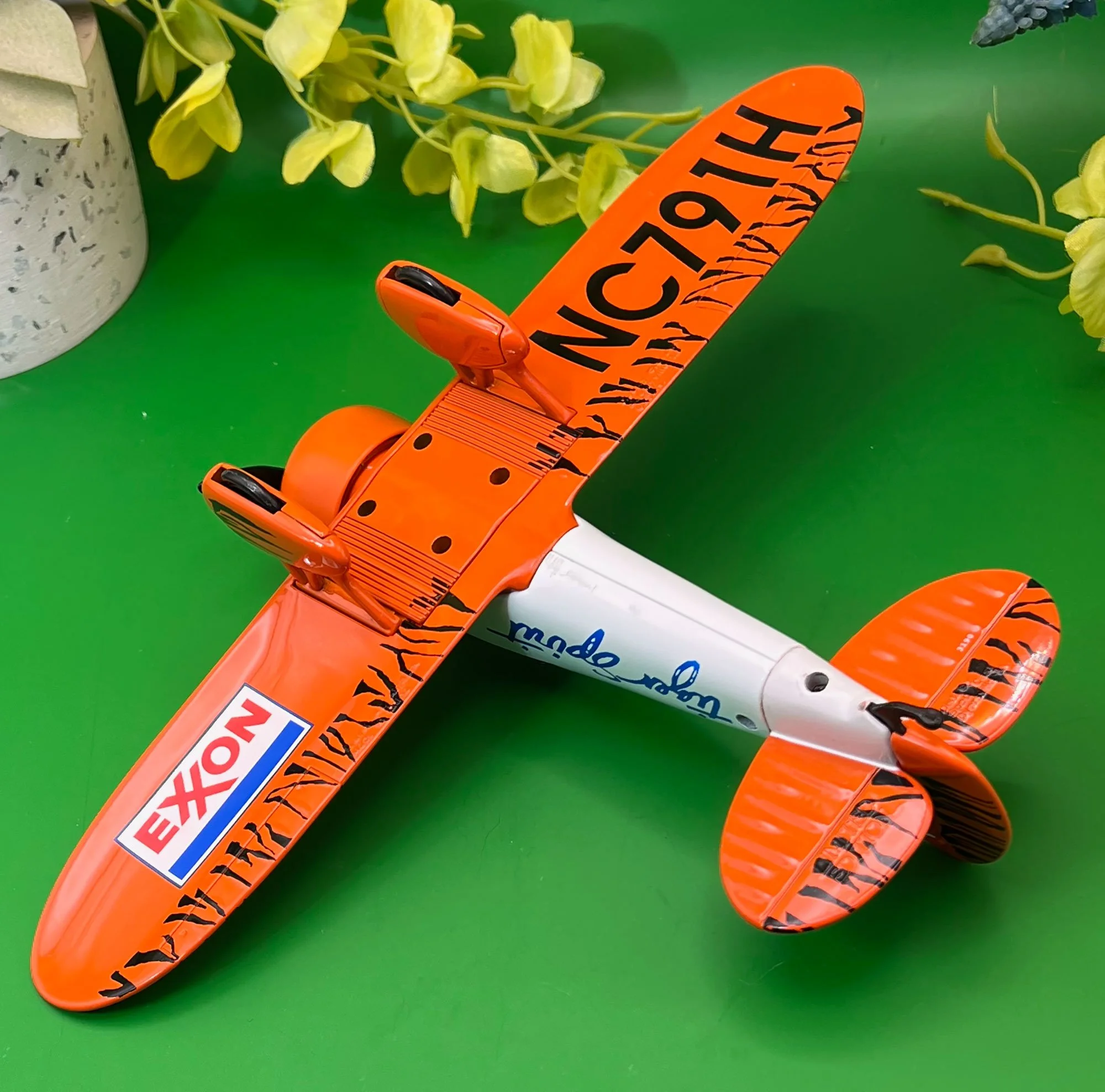 plane3-pod82.jpg
