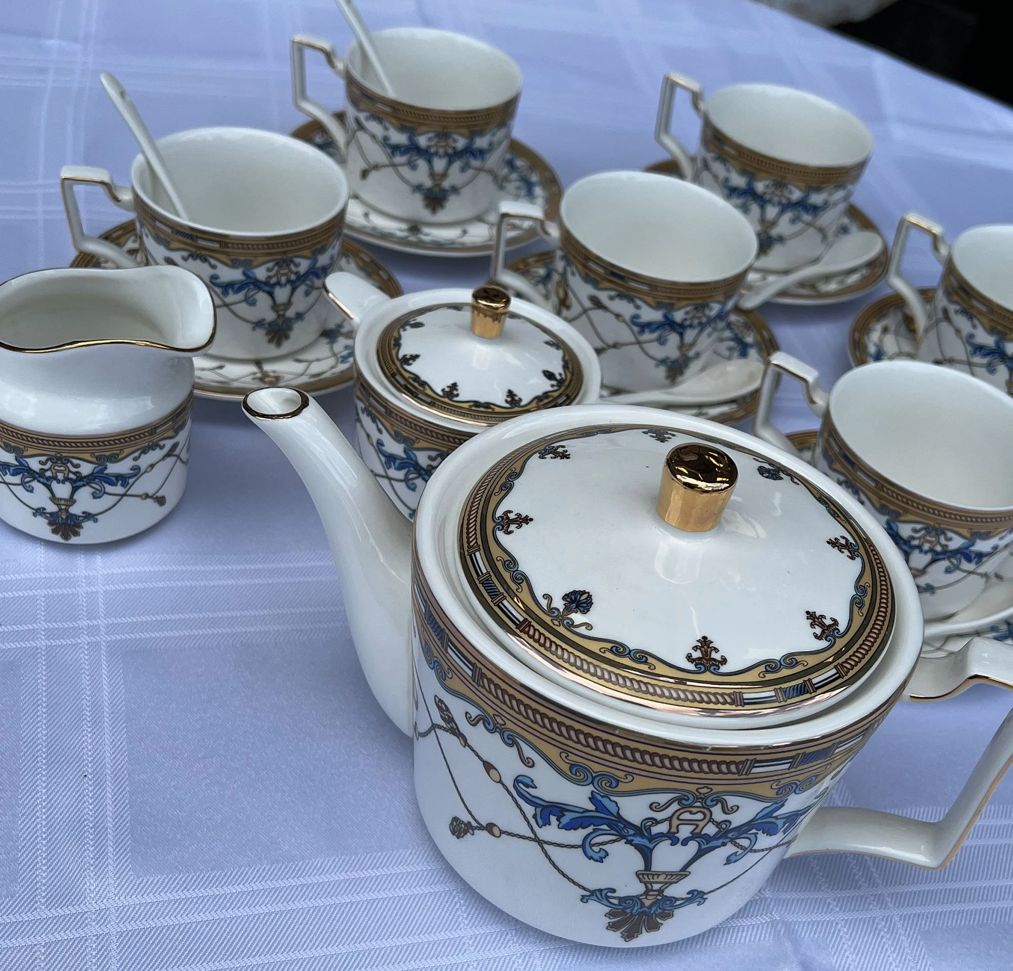 teaset2-pod85.jpg