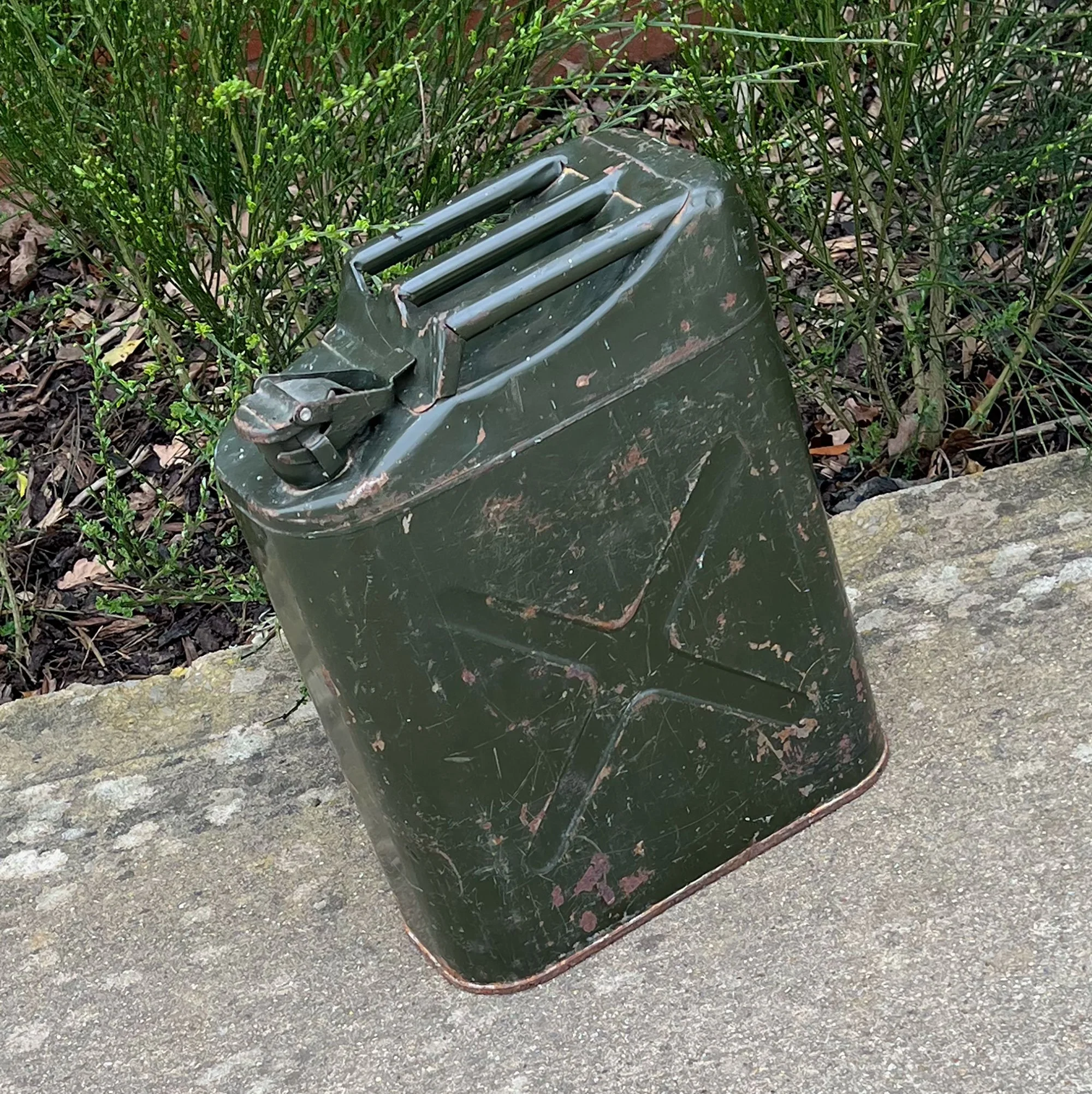 Vintage Jerry can