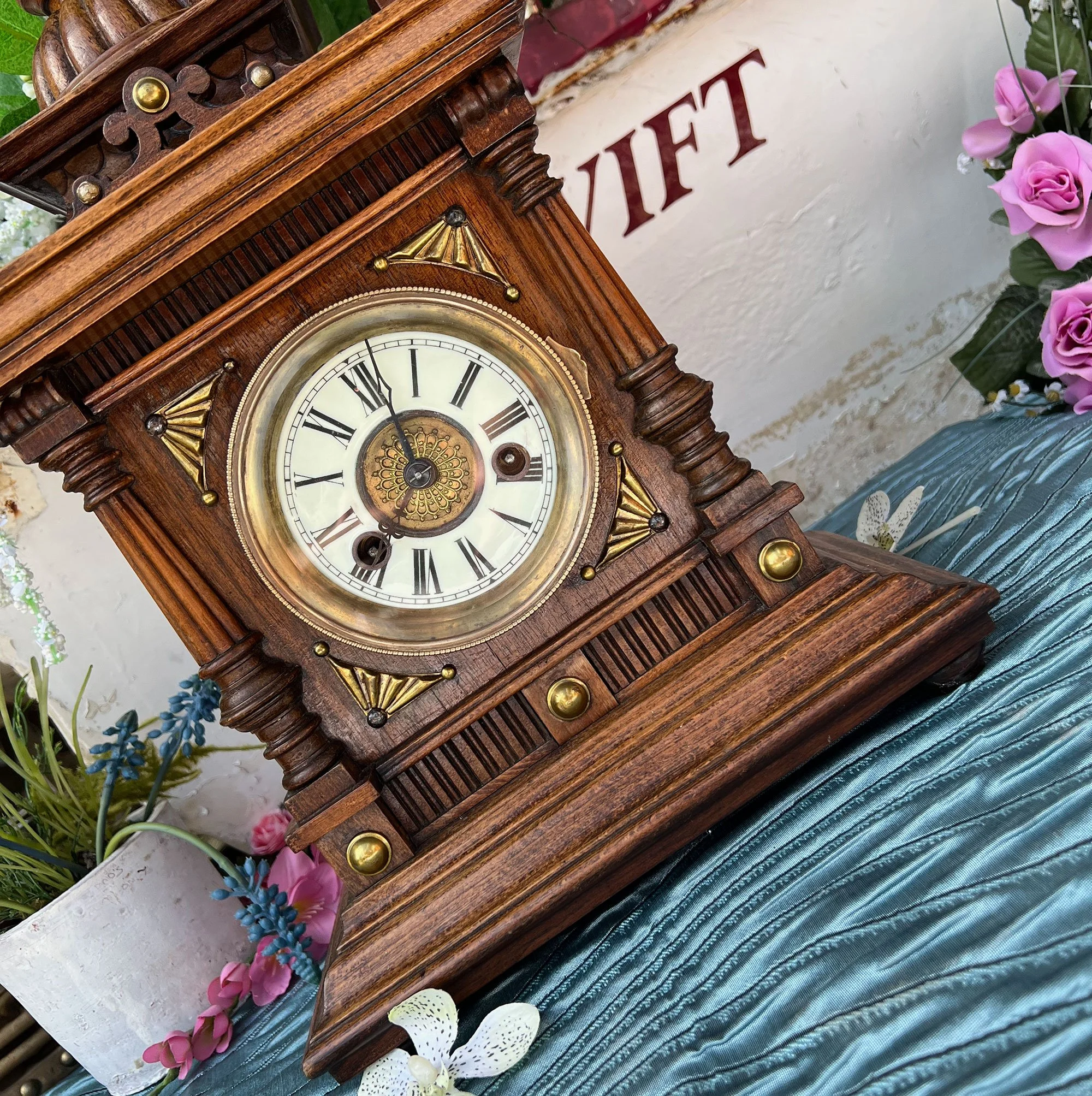 clock2-pod108.jpg