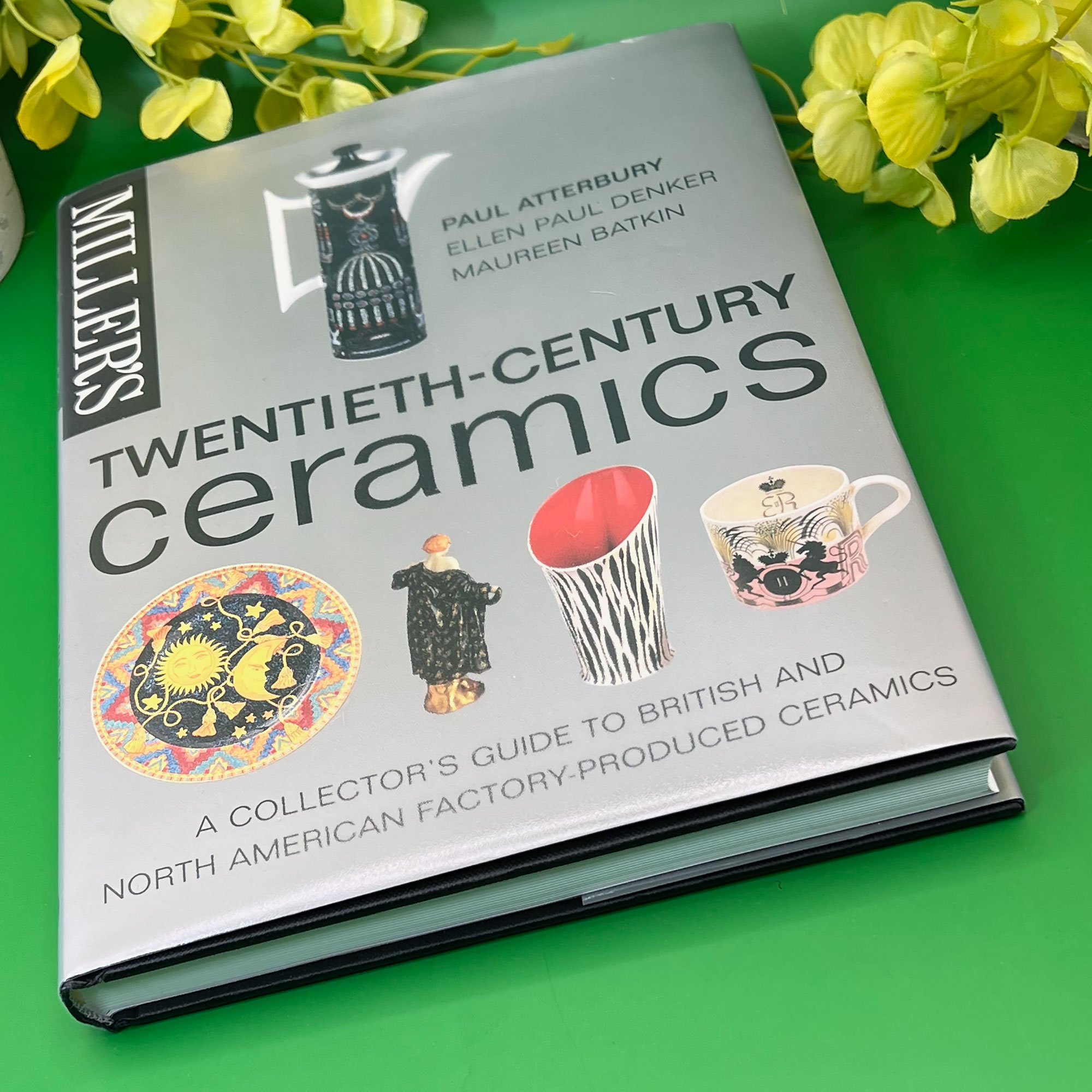 Book 'Twentieth Century Ceramics'