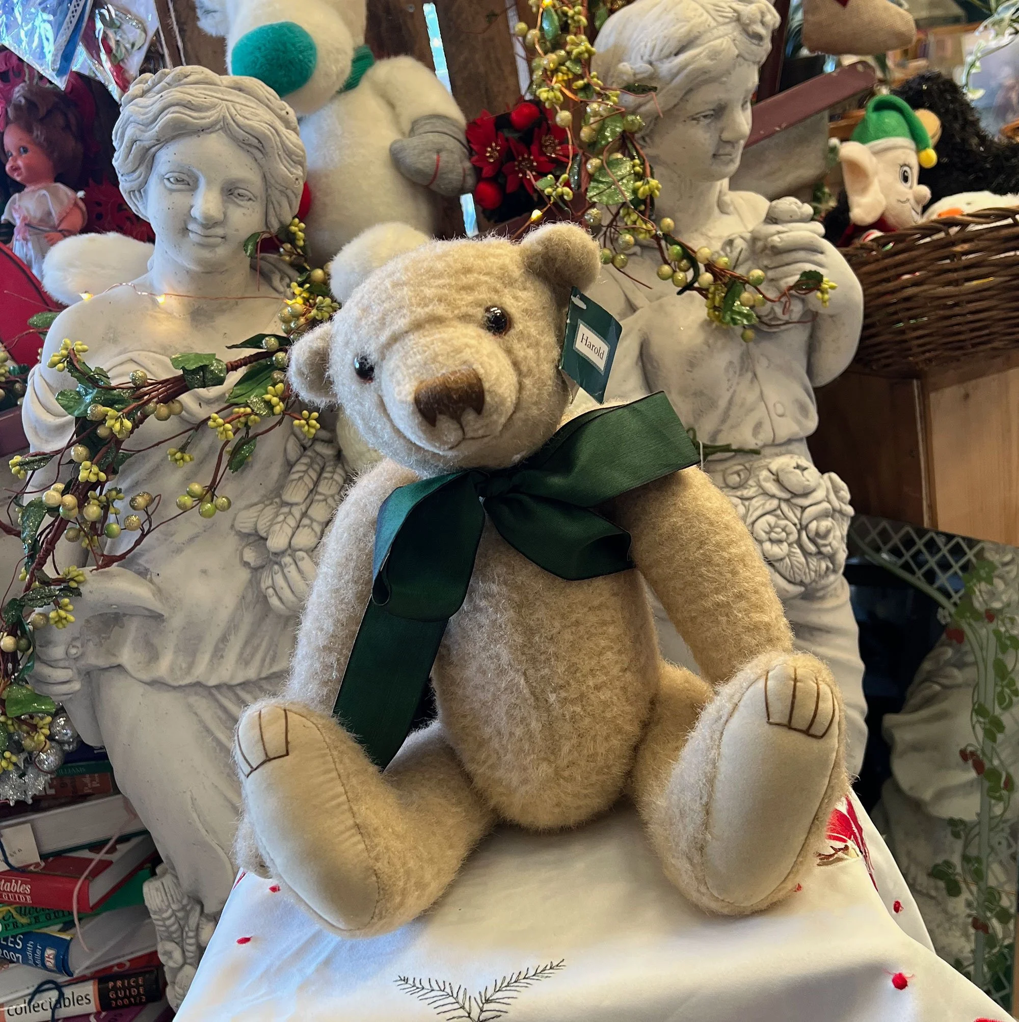 Harold, Pam Howells artist bear