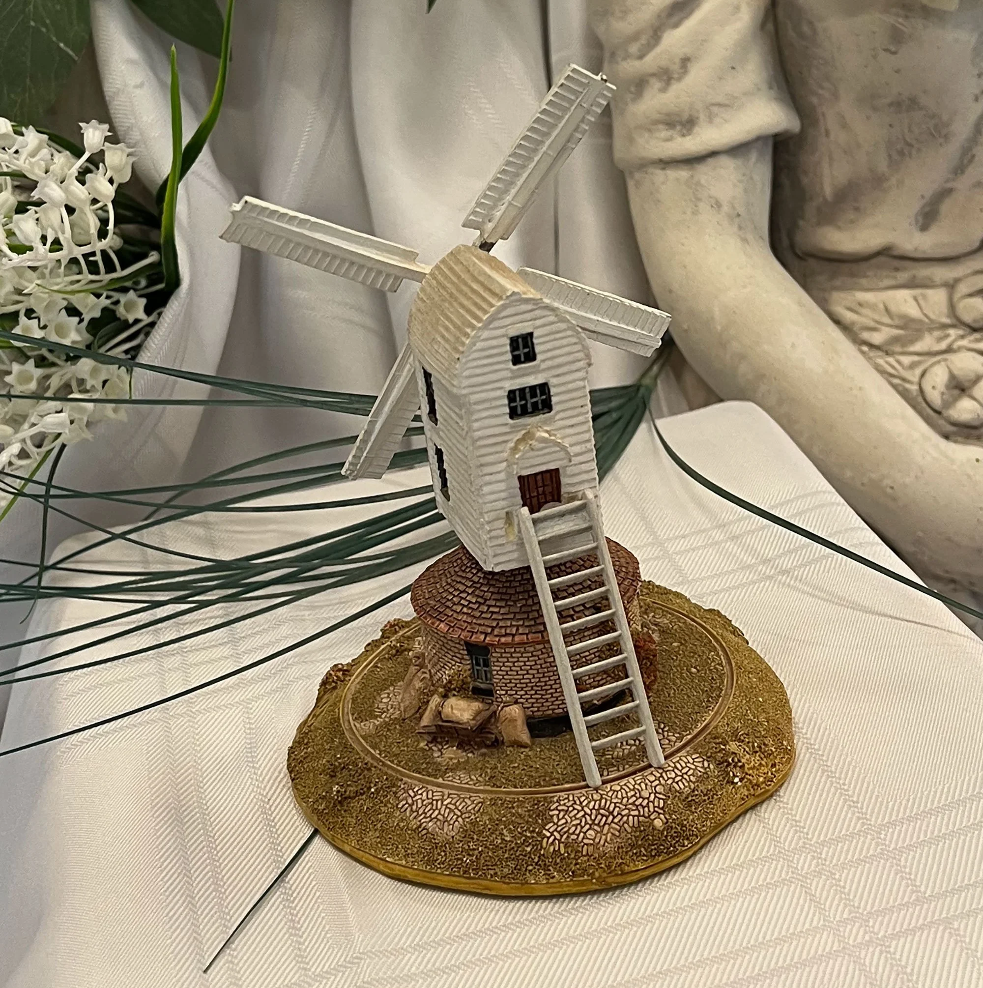 Lilliput Lane windmill