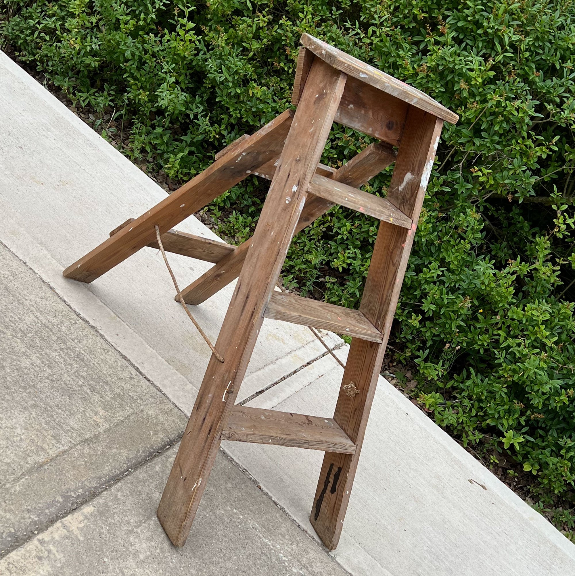 ladder2-pod71.jpg
