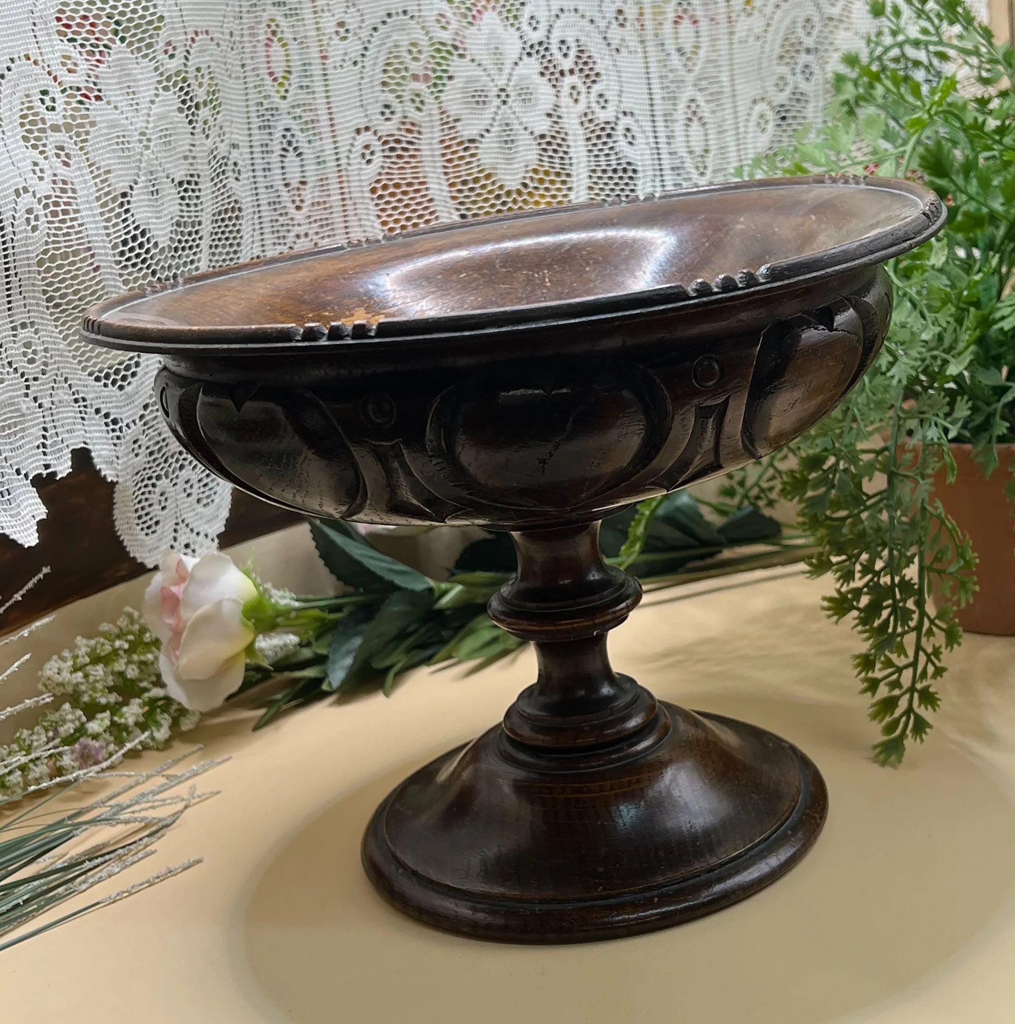 Vintage wood tazza