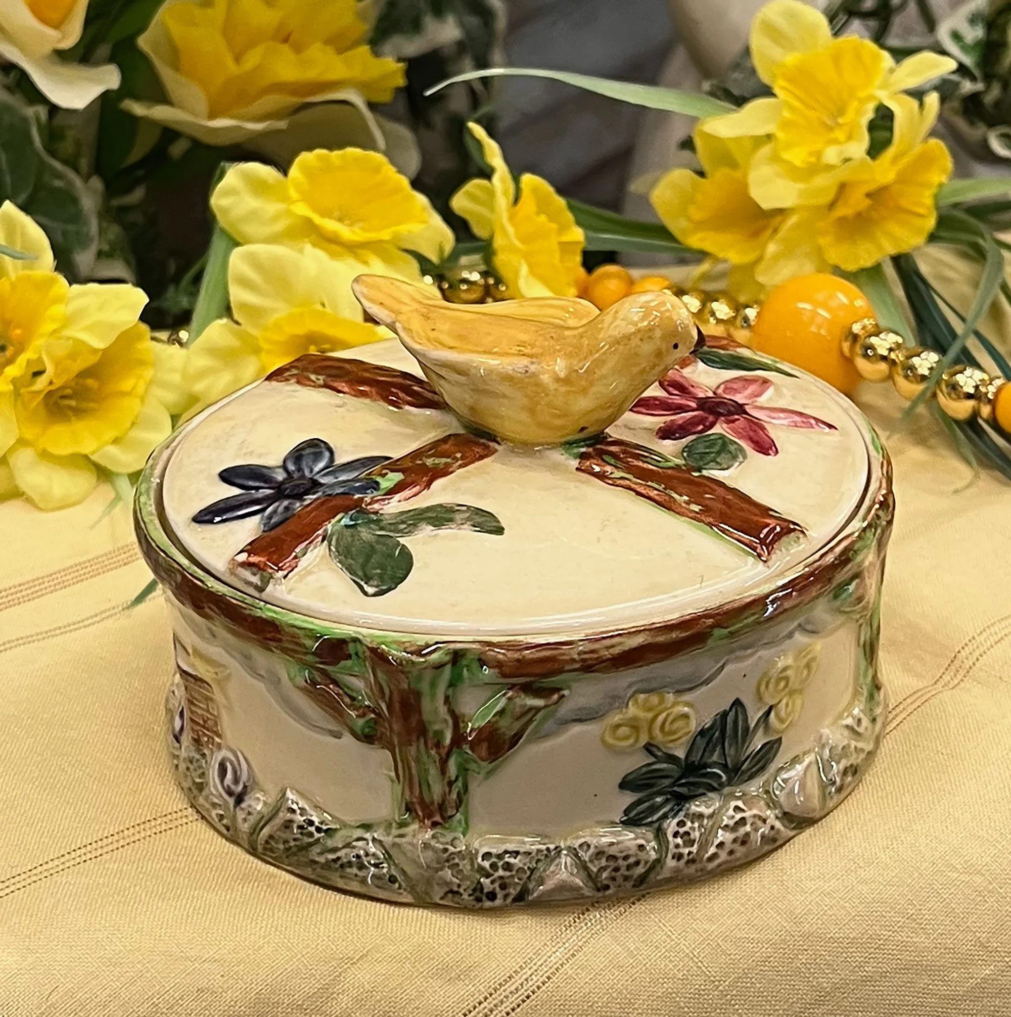 Wadeheath Ware Bird Pot