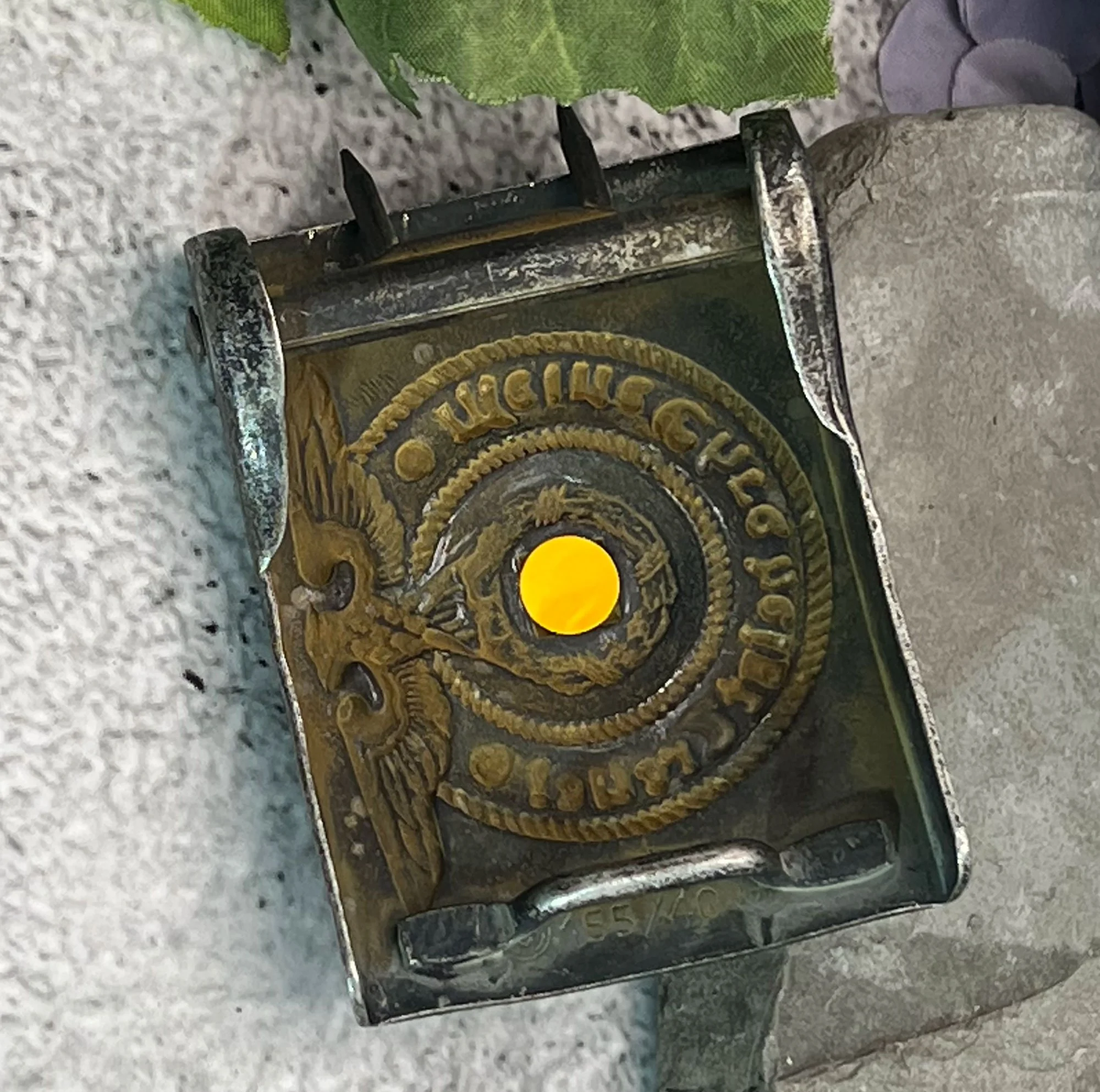 buckle2-pod83.jpg