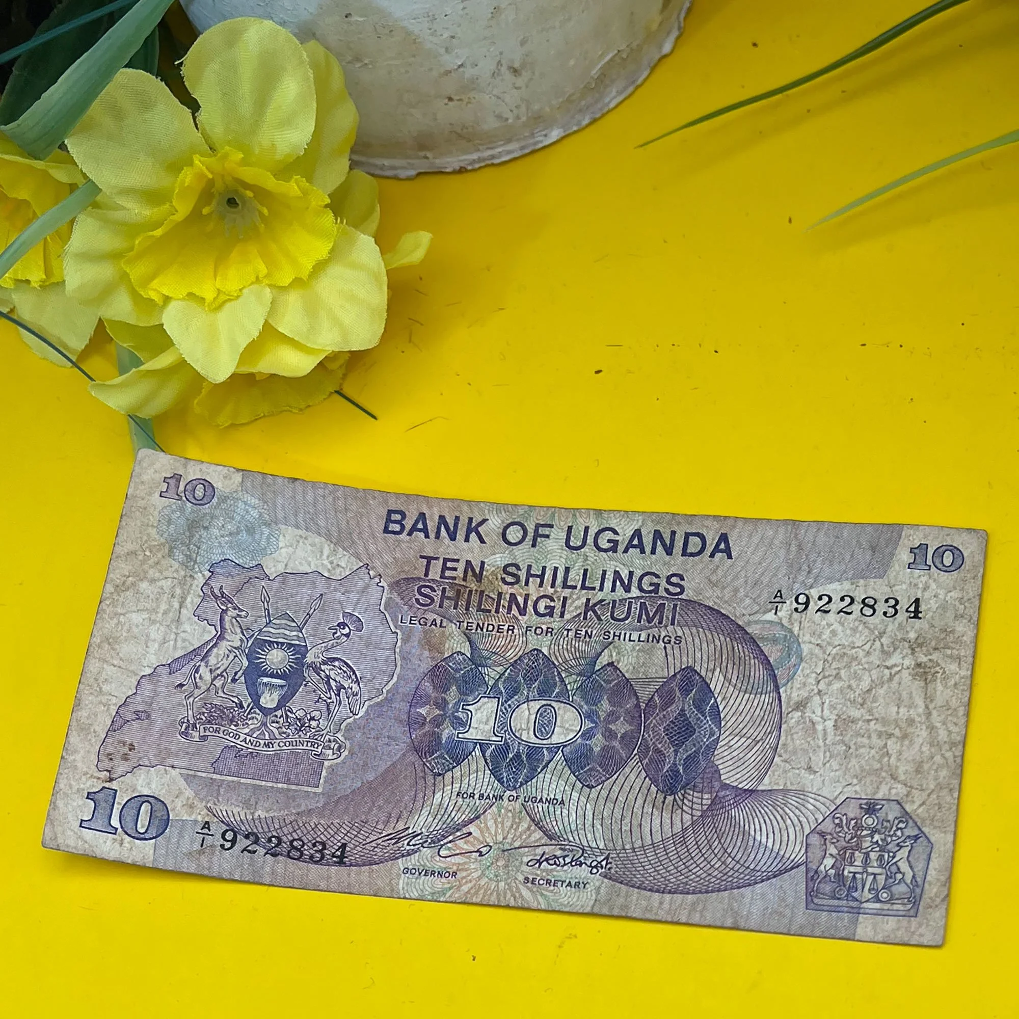 Uganda Ten Shilling Banknote