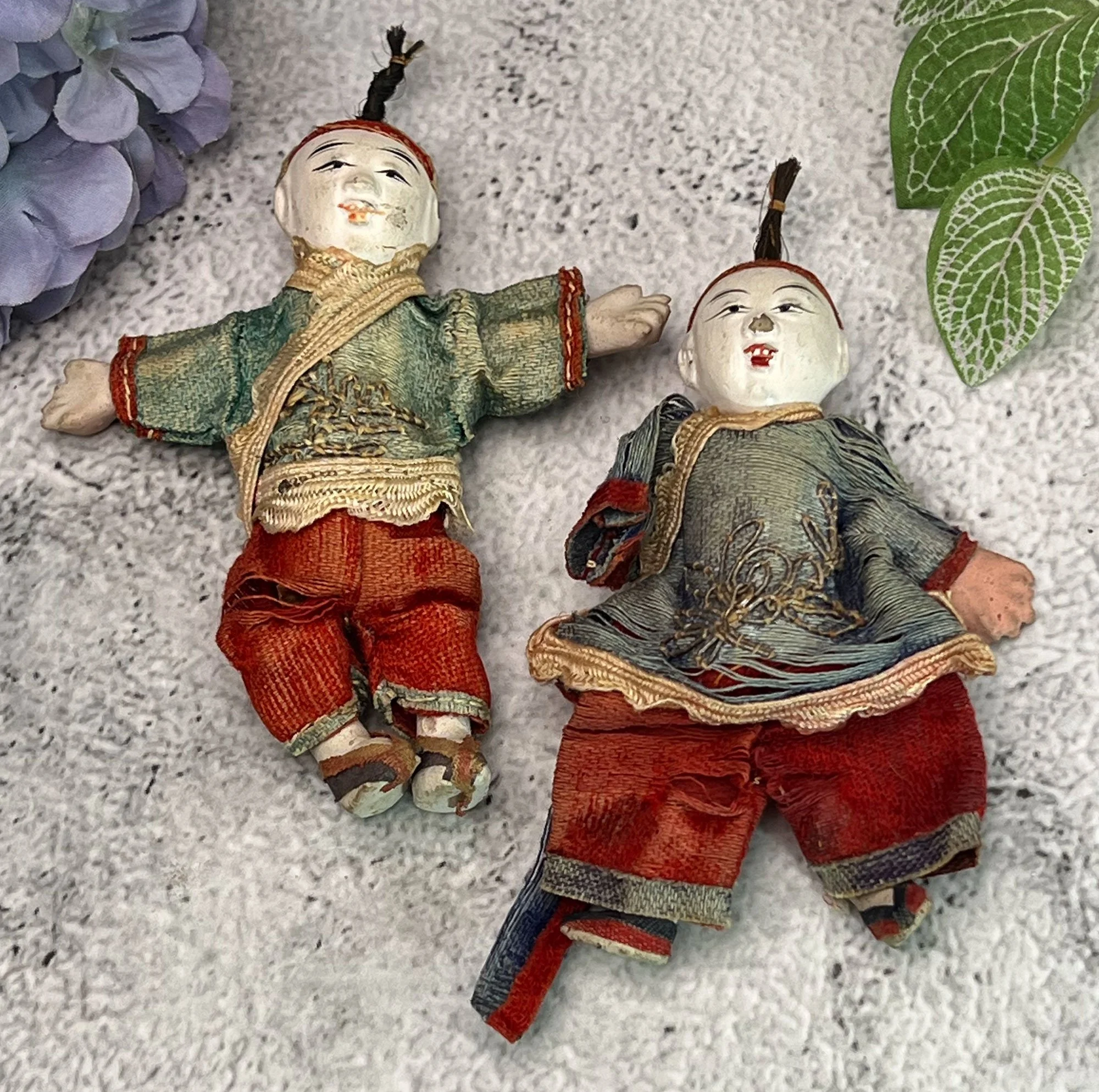 Pair Chinese Dolls