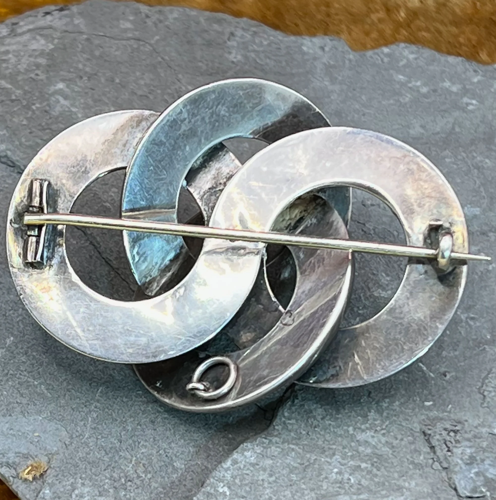 brooch5-pod88.jpg