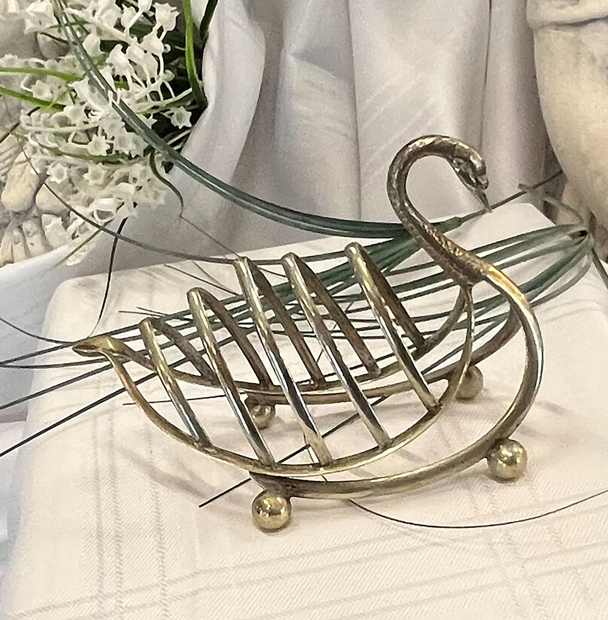 EPNS swan toast rack