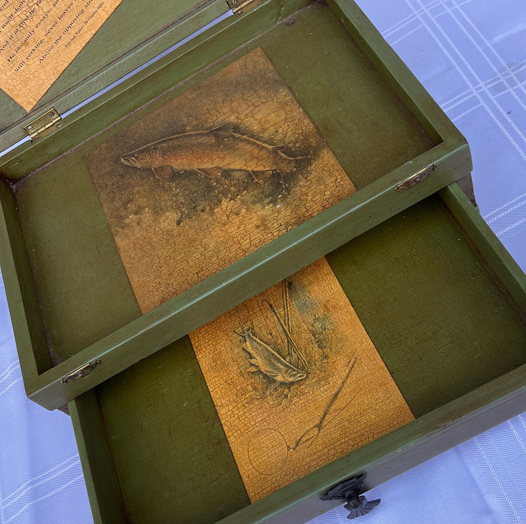 fishbox2-pod106.jpg