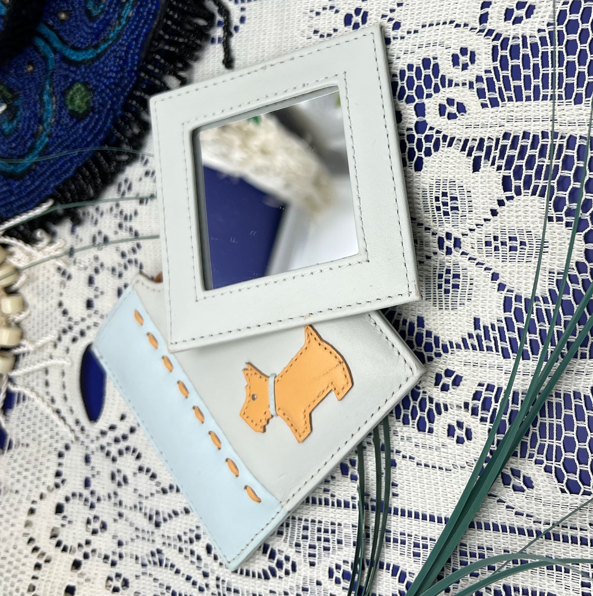 mirror2-pod14.jpg