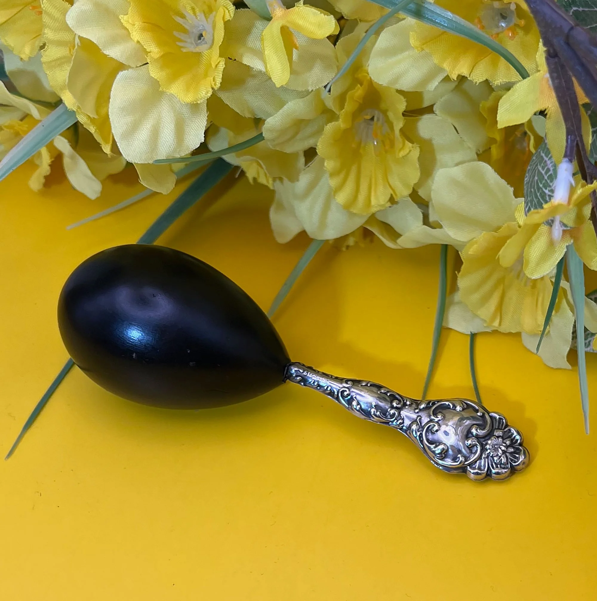 Silver Handled Wood Egg Darner