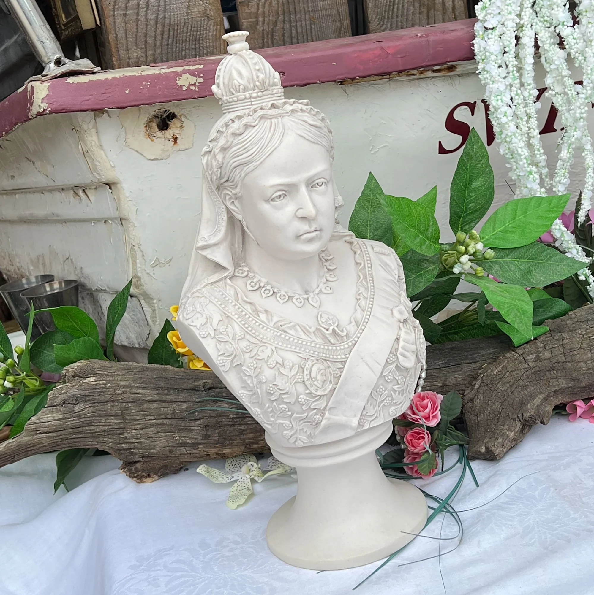 Queen Victoria bust