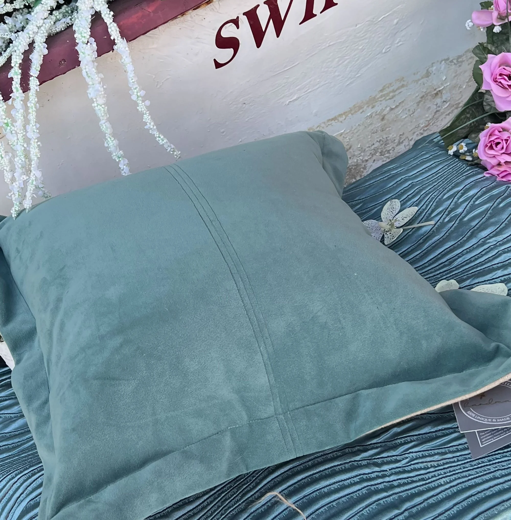 cushion2-pod75.jpg