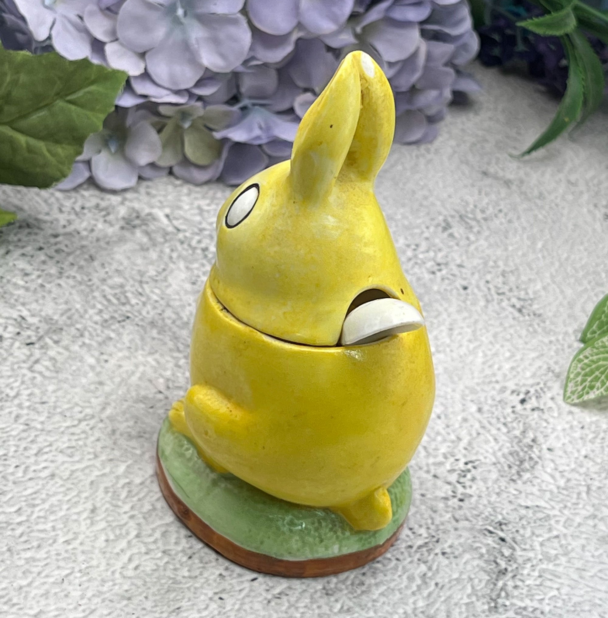rabbit2-pod88.jpg