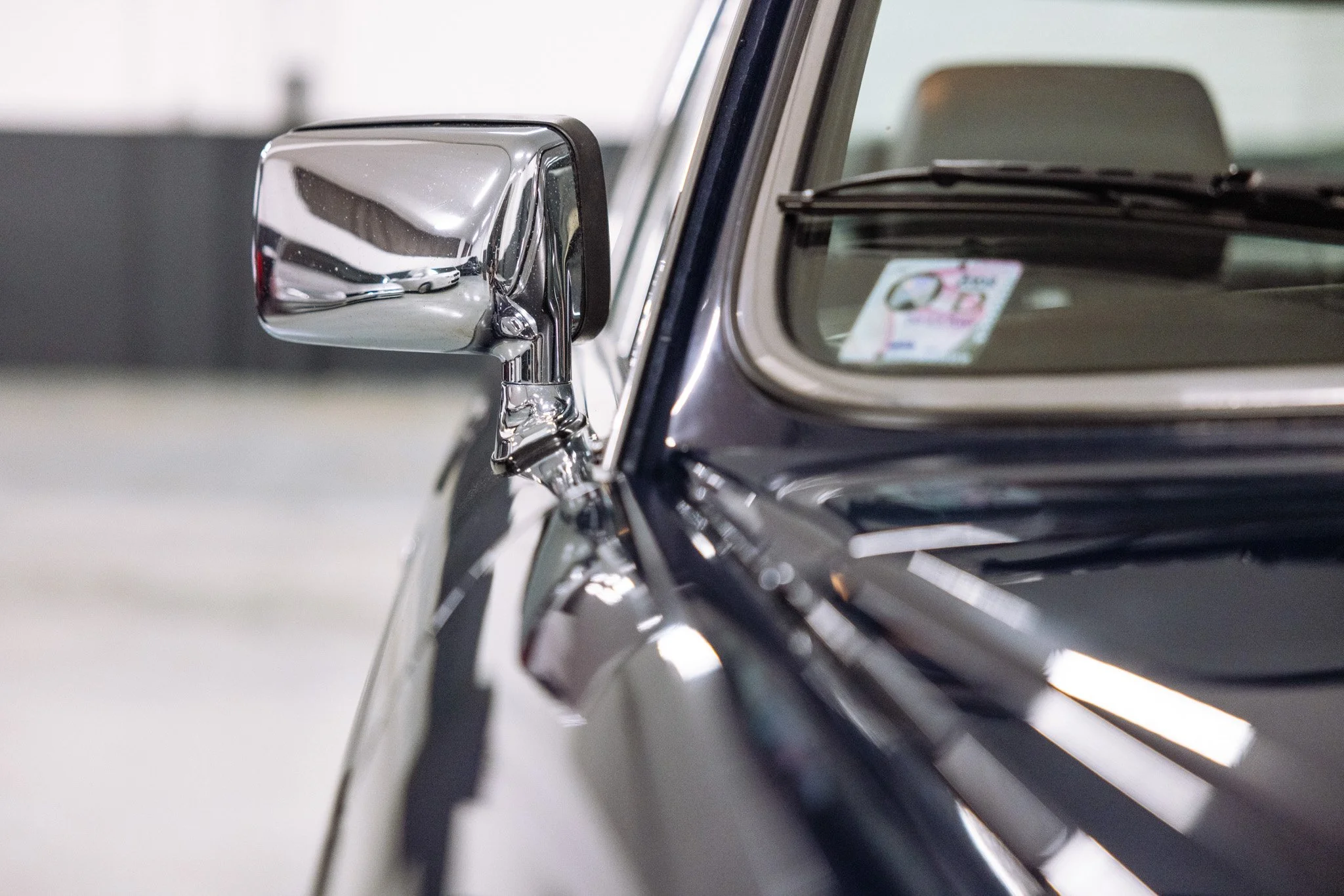 Muzicek Jaguar XJ-25.jpg