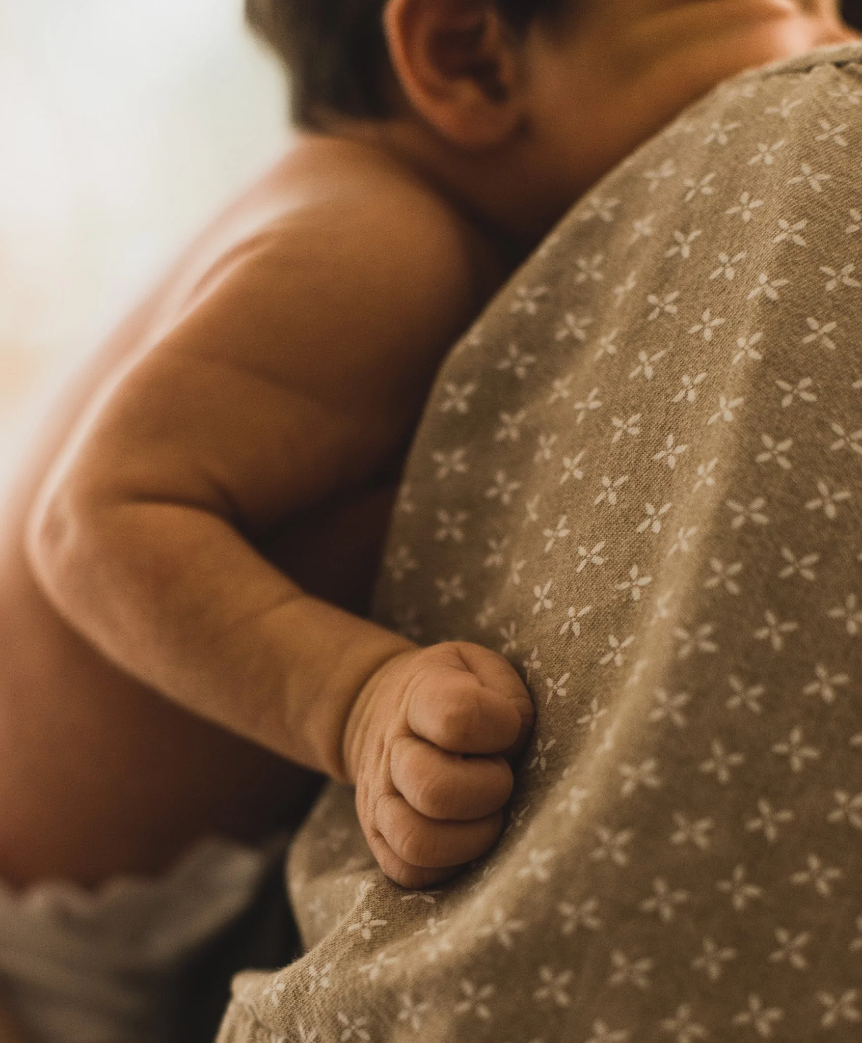 Sweet Tiny hands - Newborn Photographer