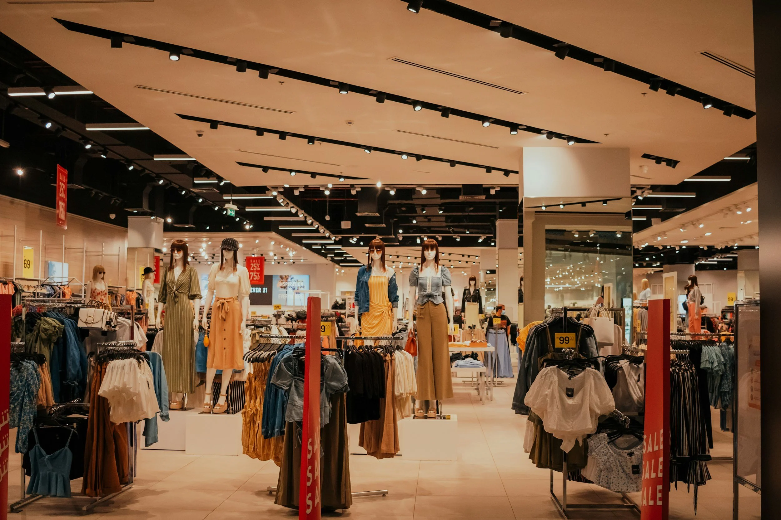 Fast Fashion Store