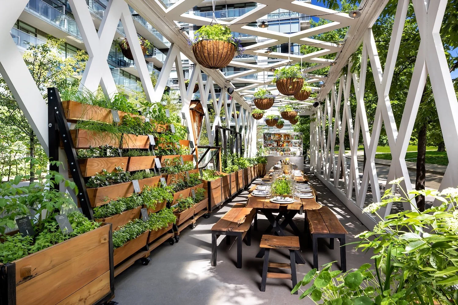 1 Hotel Garden Pavillion
