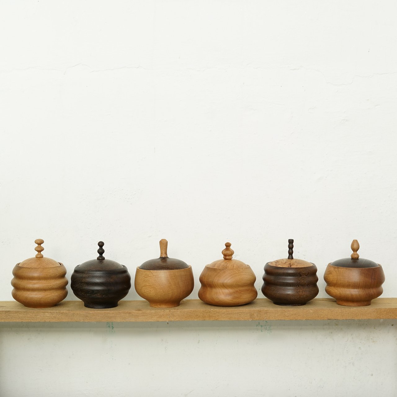 oak pots collection front.jpeg