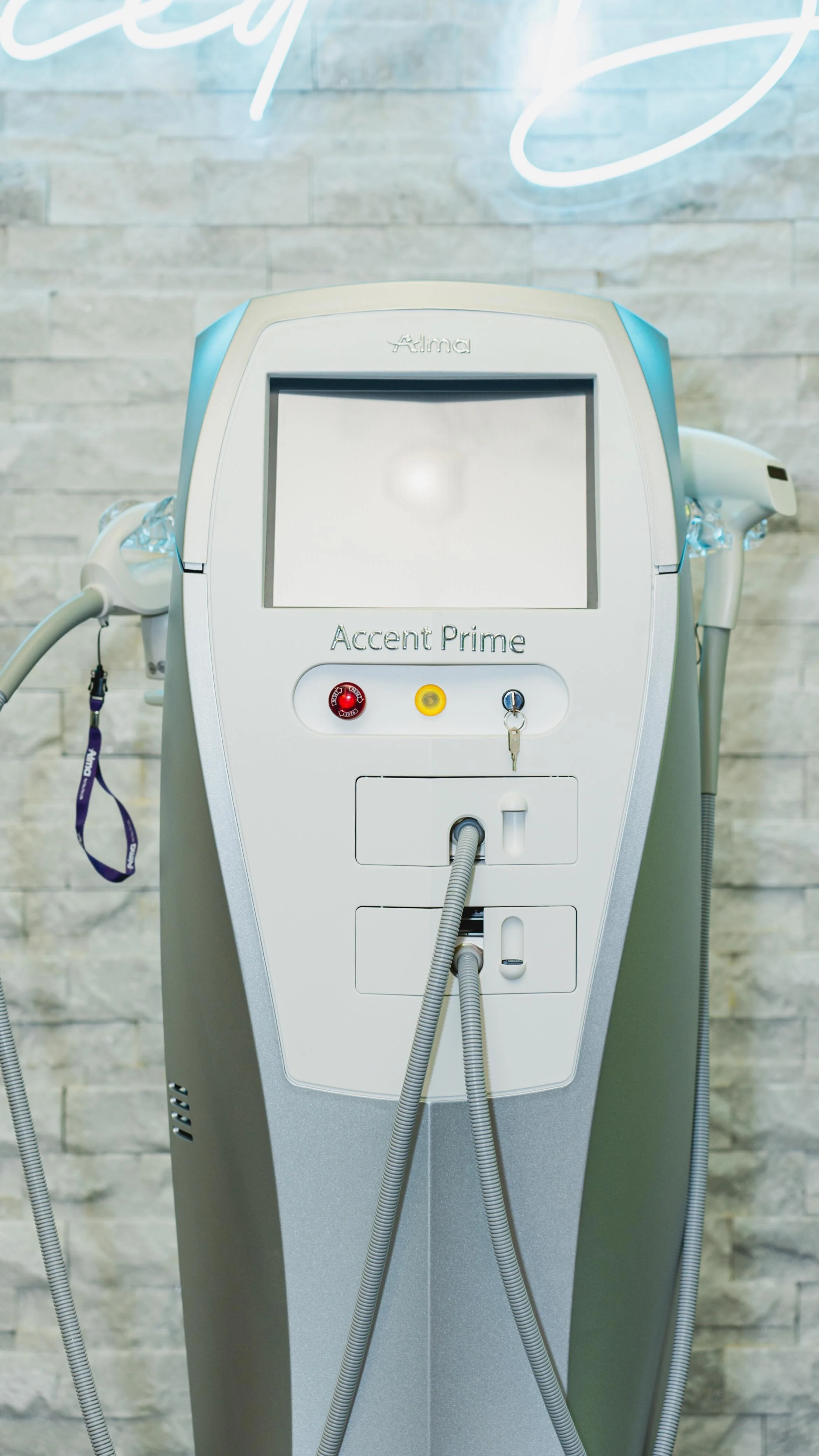 Advanced body and laser center Clearance