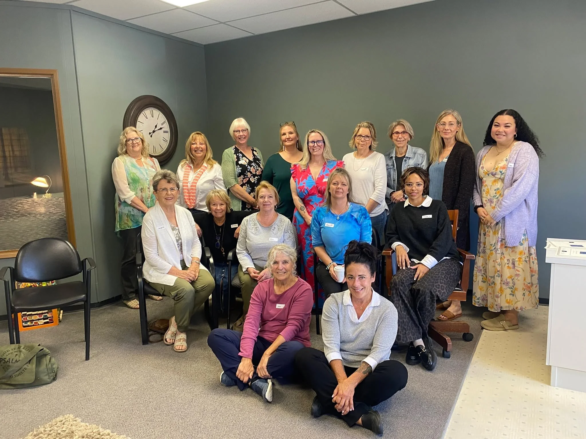 Just a few of our BEAUTIFUL Broom Tree Sisters 💙 These ladies show up with open hearts and big love for our community and we couldn&rsquo;t do what we do without them! We appreciate them so so much!