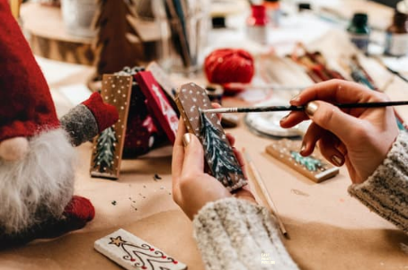 Hello December! A Relaxed Morning of Christmas Crafting