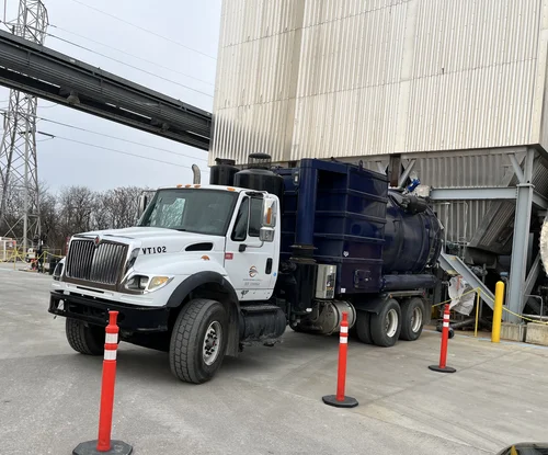 Crossroads high-velocity vacuum truck