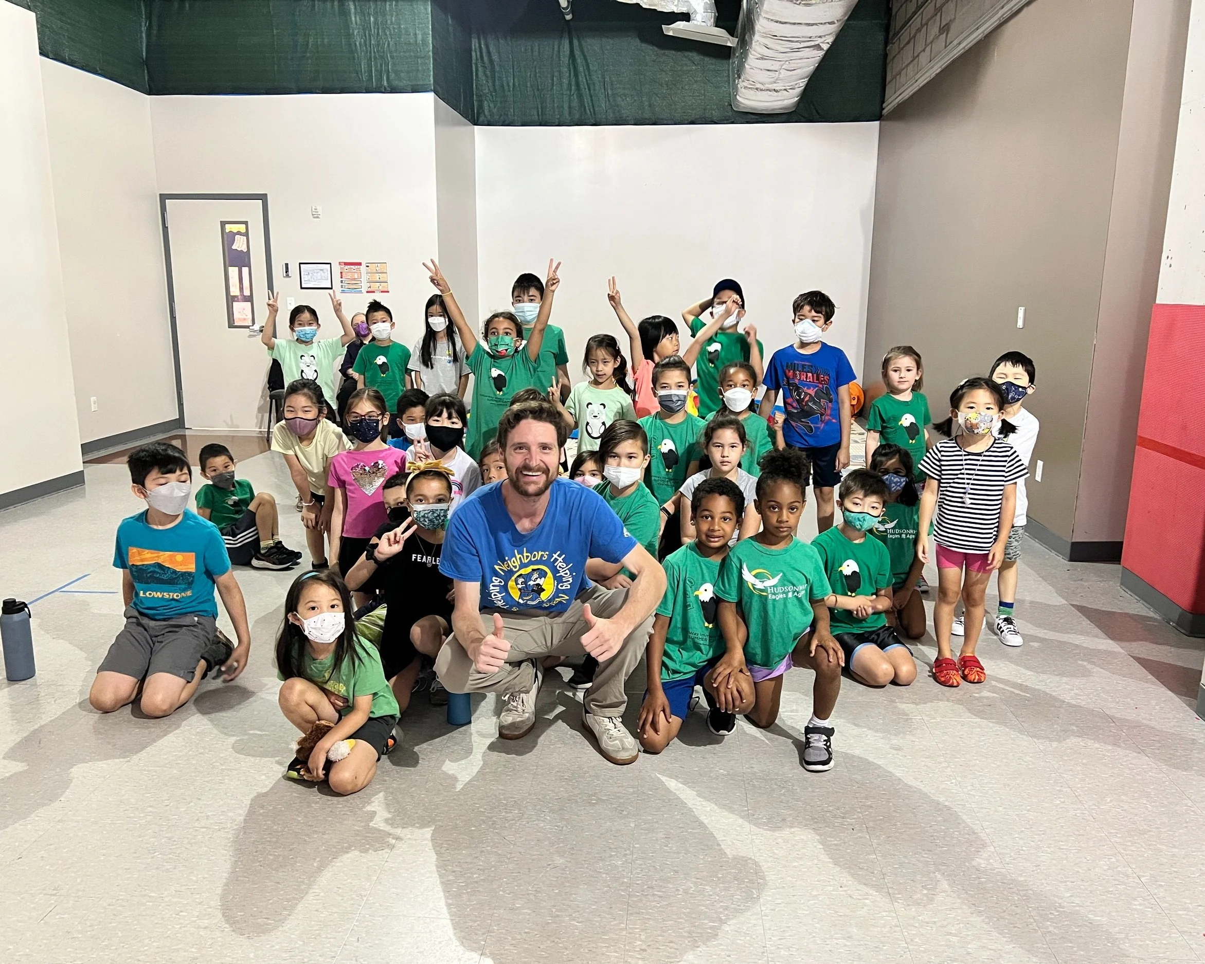 Group Volunteering Grassroots Grocery