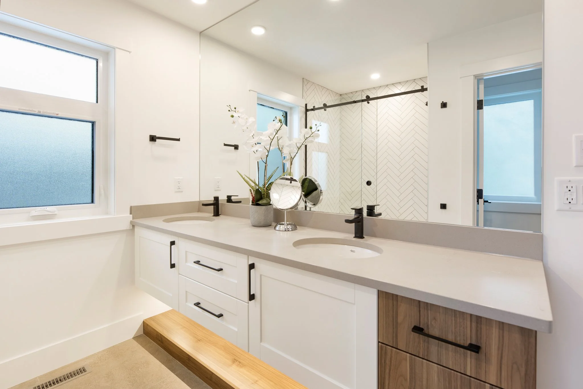 PHOTOS PROVIDED BY SIMONE & IVY 