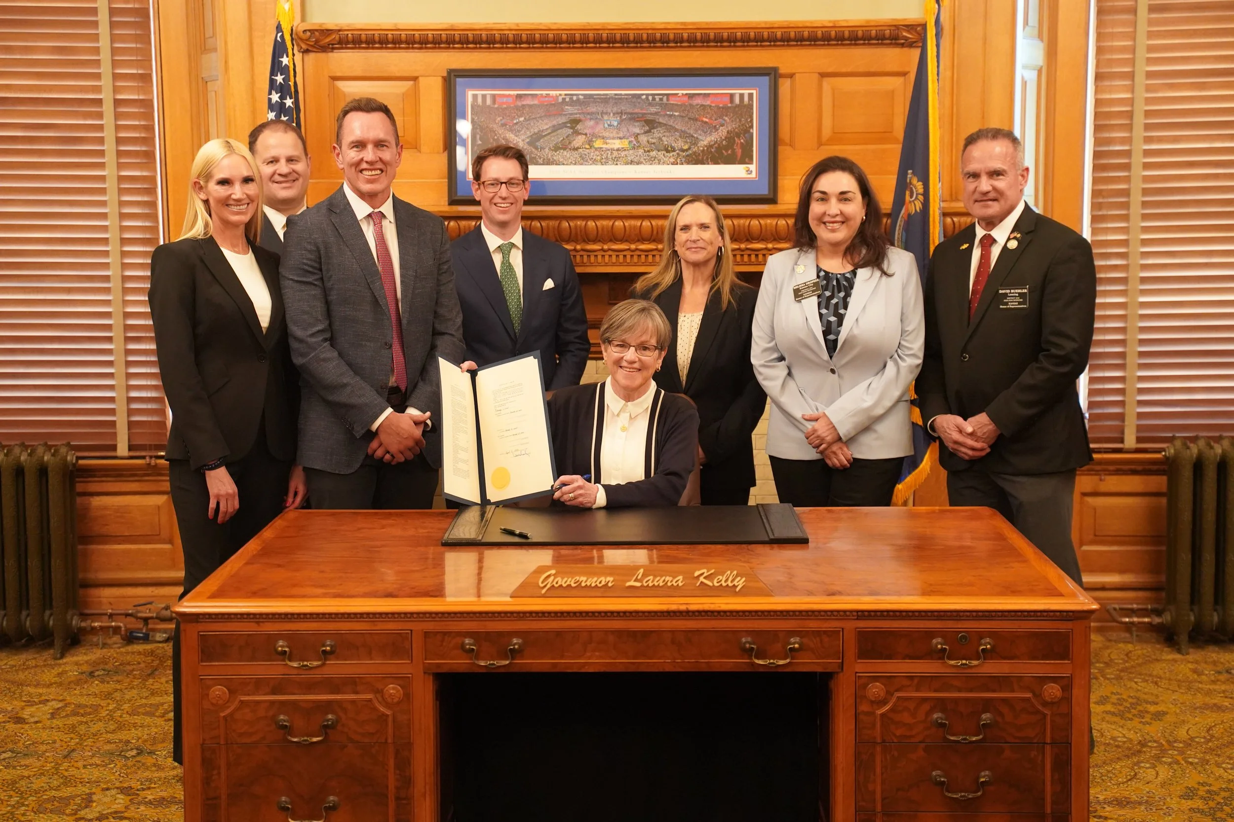 Gov Kelly bill signing.jpg